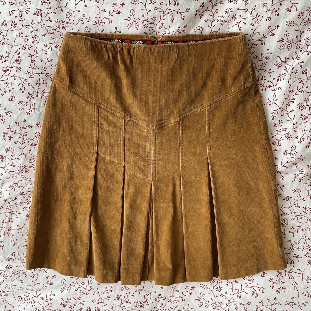 Dolce & Gabbana Dolce & Gabbana FW2002 Dirndl tirol pleated corduroy skirt Size 26" / US 2 / IT 38 - 1 Thumbnail