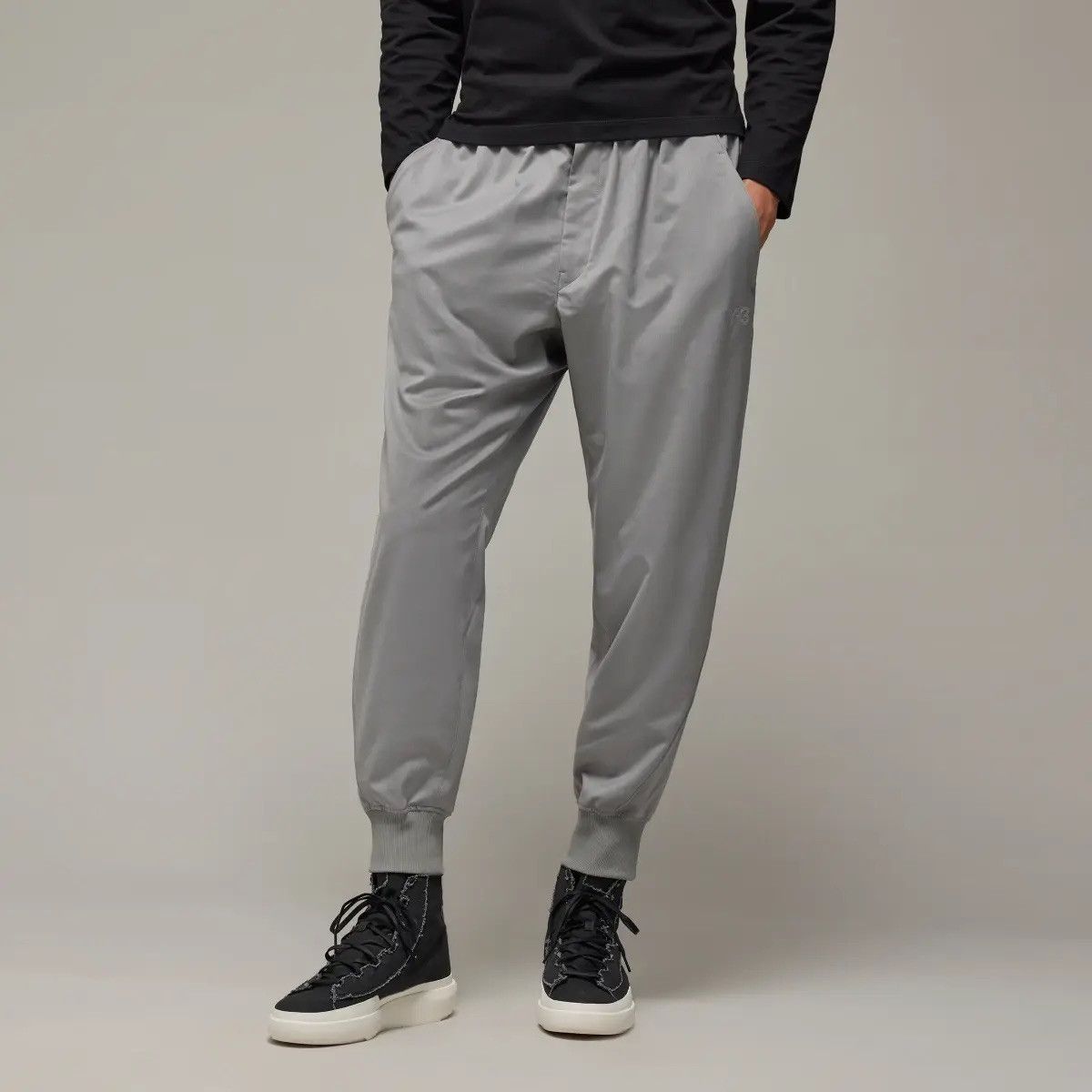 Y-3 × Yohji Yamamoto Y-3 Refined Woven Cuffed Tracksuit Bottoms, Grey Medium Size US 33 - 1 Thumbnail