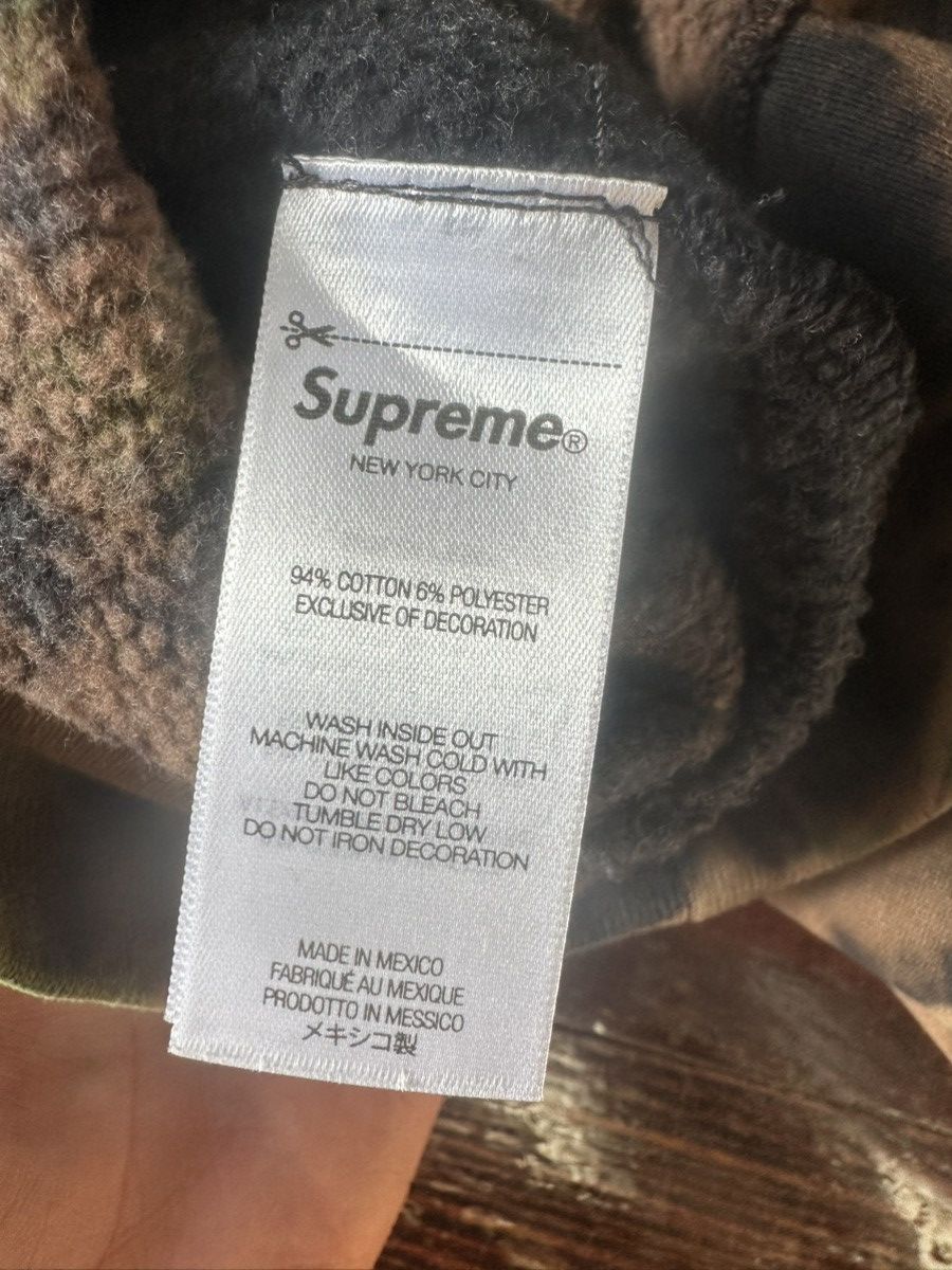 Supreme SUPREME FW25 SMALL BOX CREWNECK CAMO SMALL BLEACHED Size US S / EU 44-46 / 1 - 12 Thumbnail