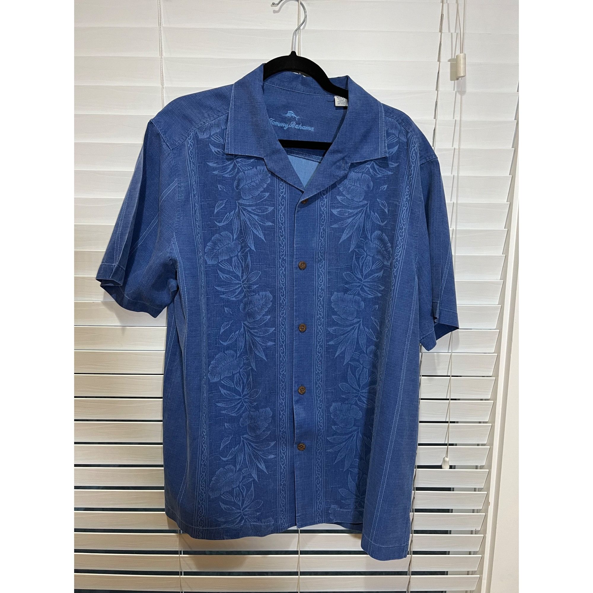 Mens Tommy Bahama 100% on sale silk short sleeve shirt XL