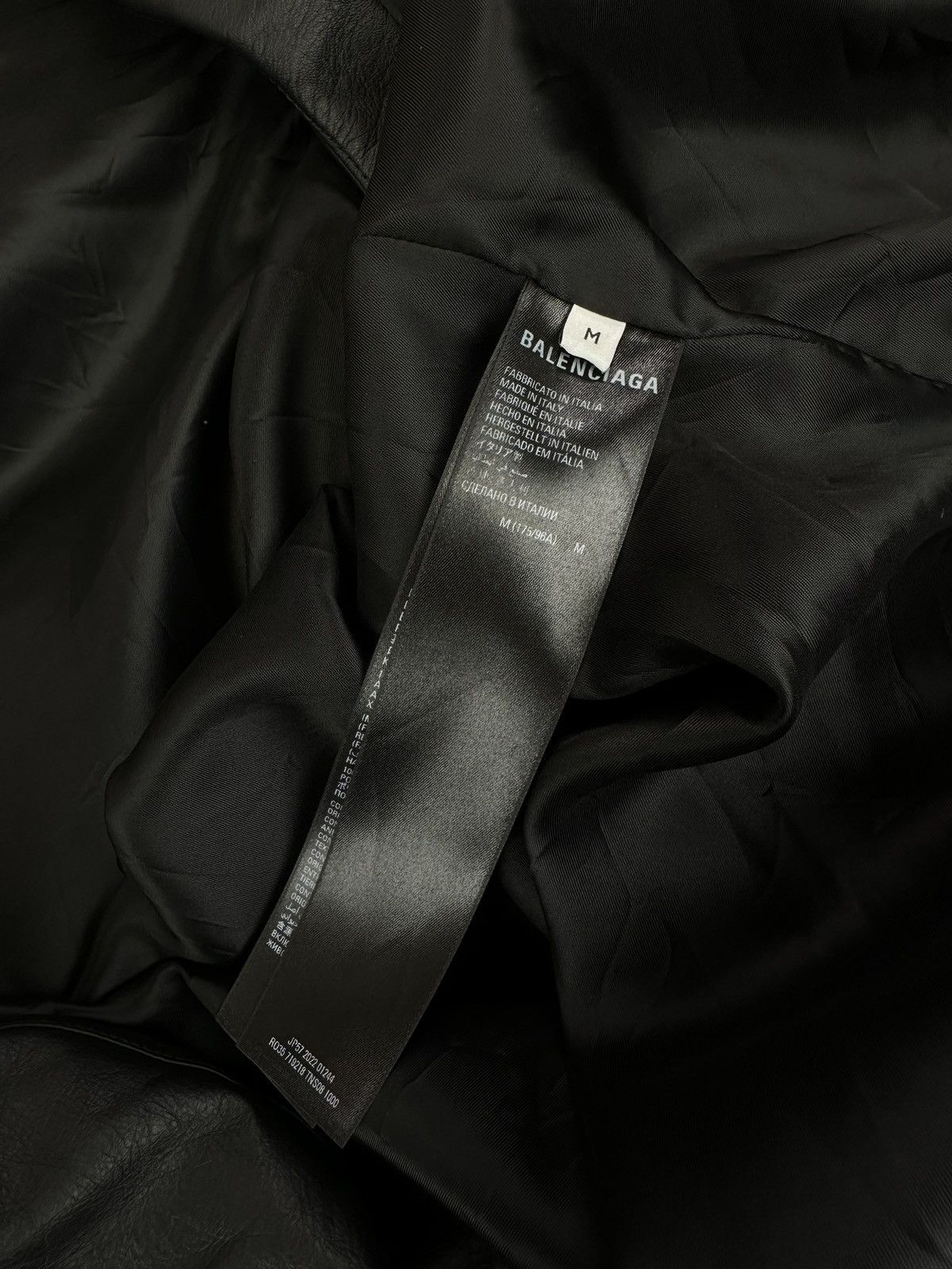 Balenciaga AW22 Balenciaga Black Leather Oversized Padded Vest Size US M / EU 48-50 / 2 - 5 Thumbnail