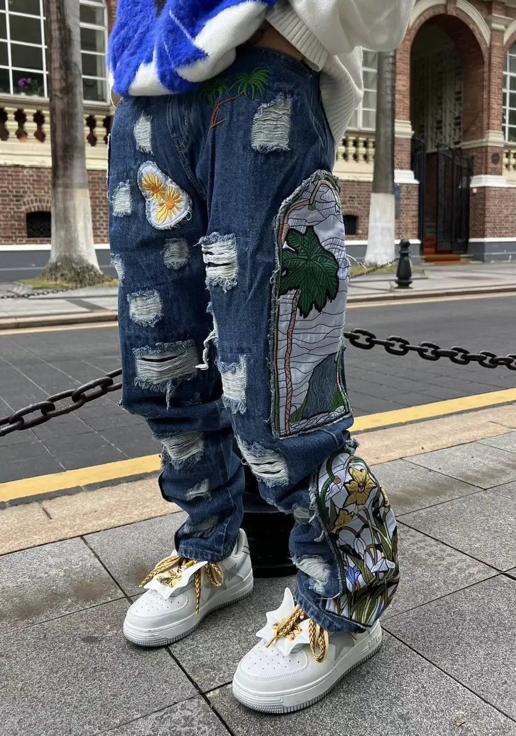 Japanese Brand Harajuku Washed Torn Embroidered Patches Straight Jean Size US 37 - 4 Thumbnail