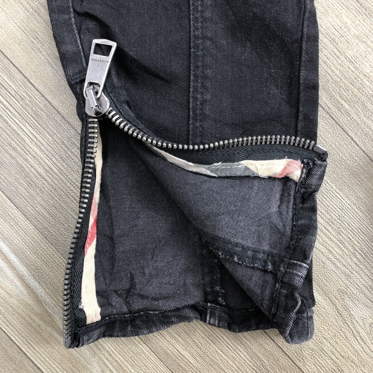 Burberry × Designer × Vintage 2000s Burberry Brit Cargo Bondage Bikers Jeans Skinny Size US 32 / EU 48 - 8 Thumbnail