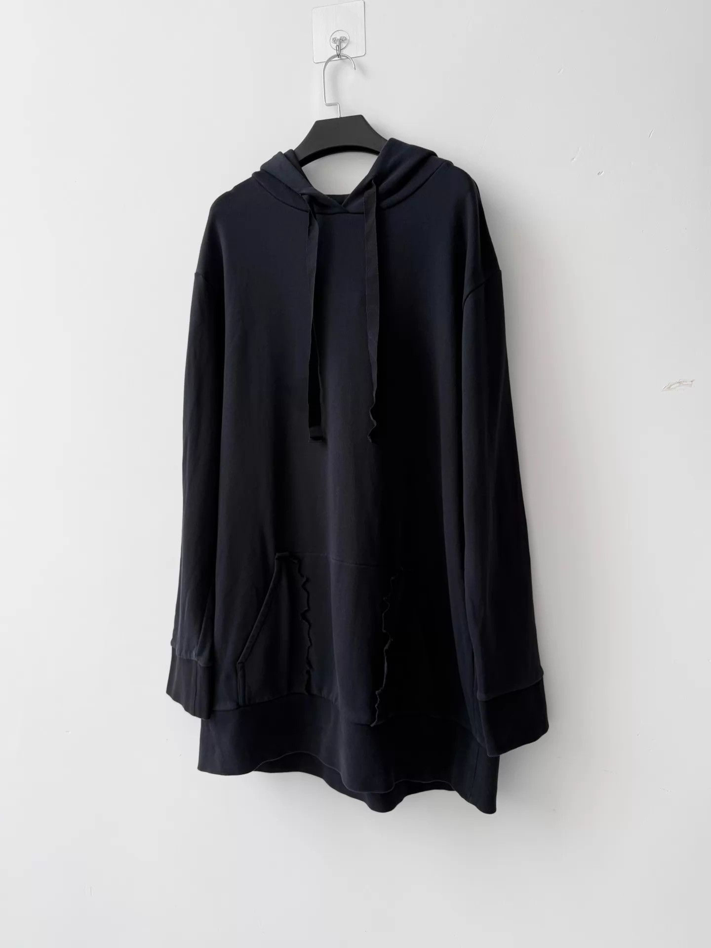 MM6 MM6 F/W16 Destroyed Pocket Hoodie Black M Size M / US 6-8 / IT 42-44 - 2 Thumbnail
