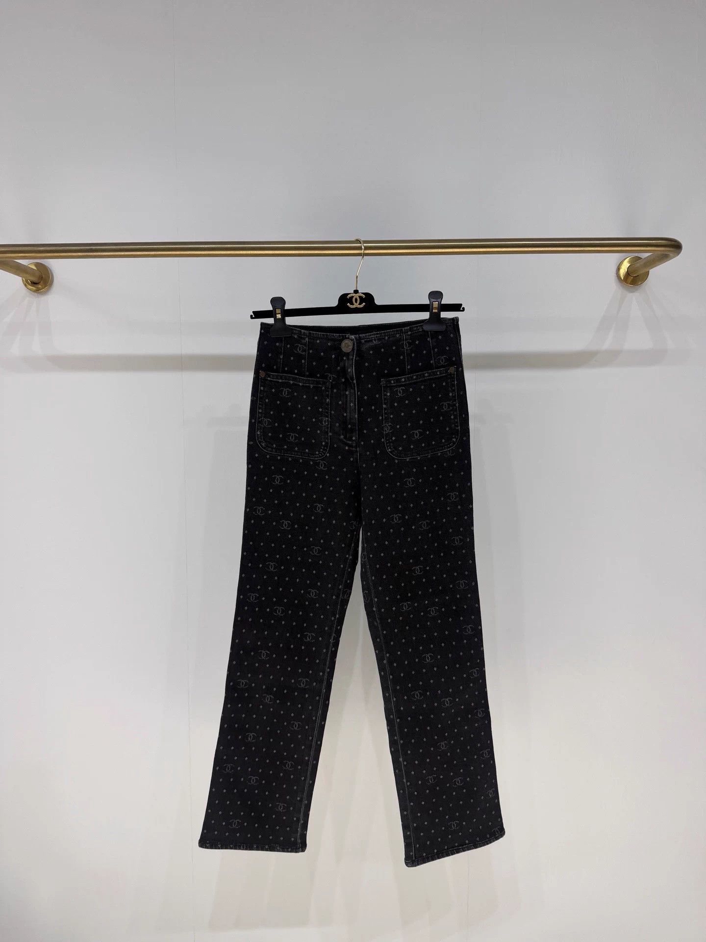 Chanel Chanel 23P 2-pocket cropped polka dot CC jeans new FR36 Size 26" / US 2 / IT 38 - 1 Thumbnail