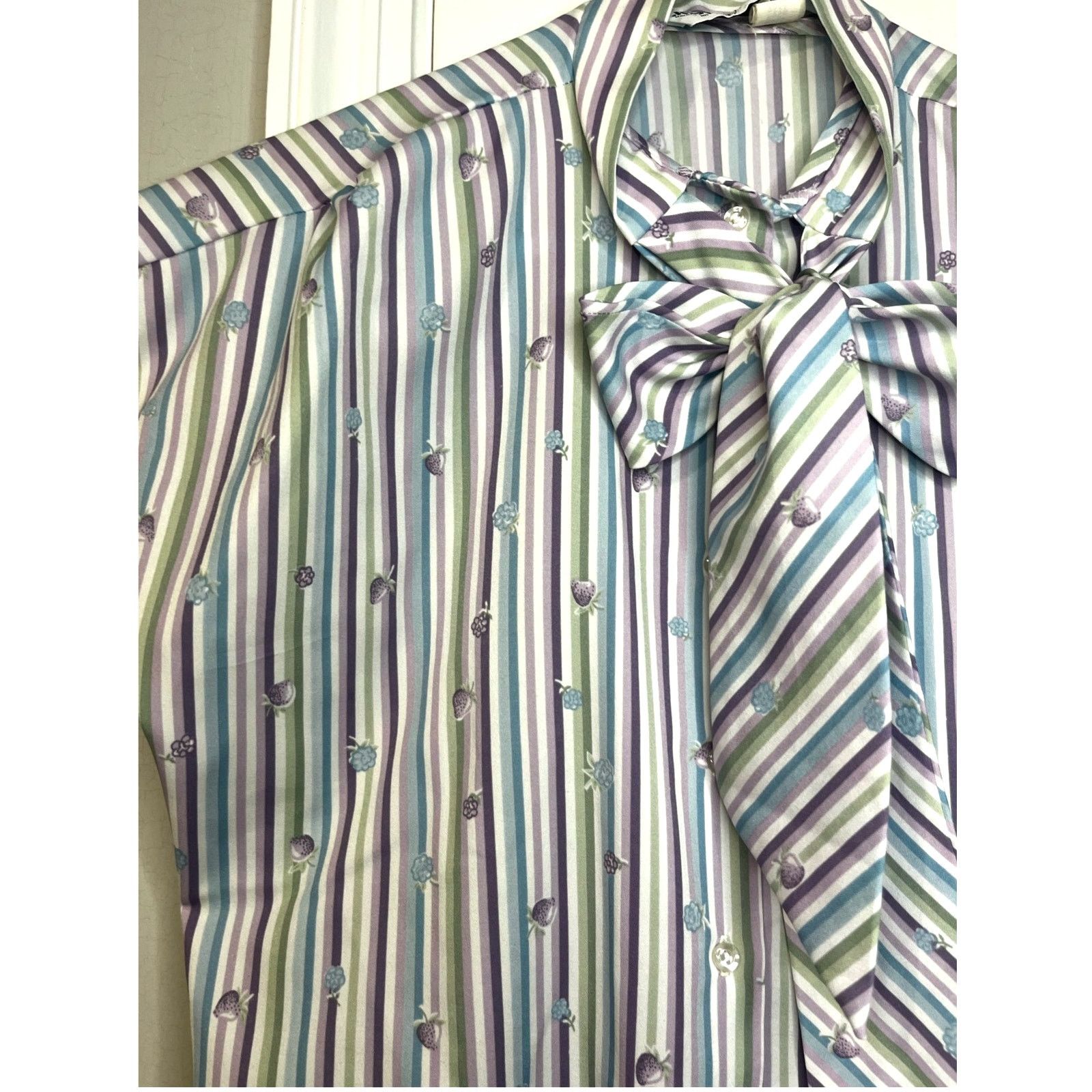 Vintage Vintage 70s Striped Purple Blue Top Berry Bow Blouse Large Size L / US 10 / IT 46 - 4 Thumbnail