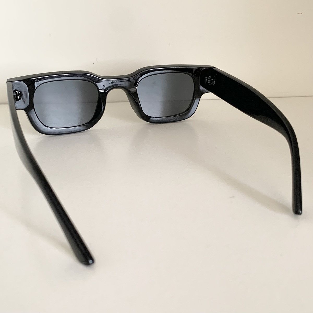 Other Retro future thick frame square sunglasses Size ONE SIZE - 14 Thumbnail