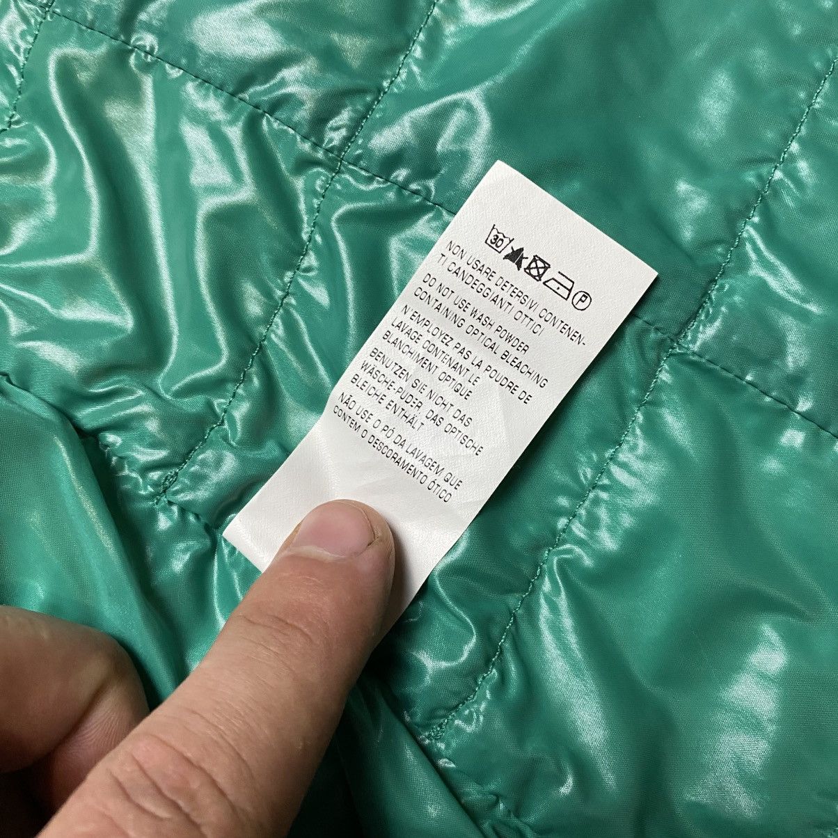 Moncler 🔥Last Drop🔥Moncler Women Light Jacket Size Xs/S Kids 12/152 Size S / US 4 / IT 40 - 17 Thumbnail