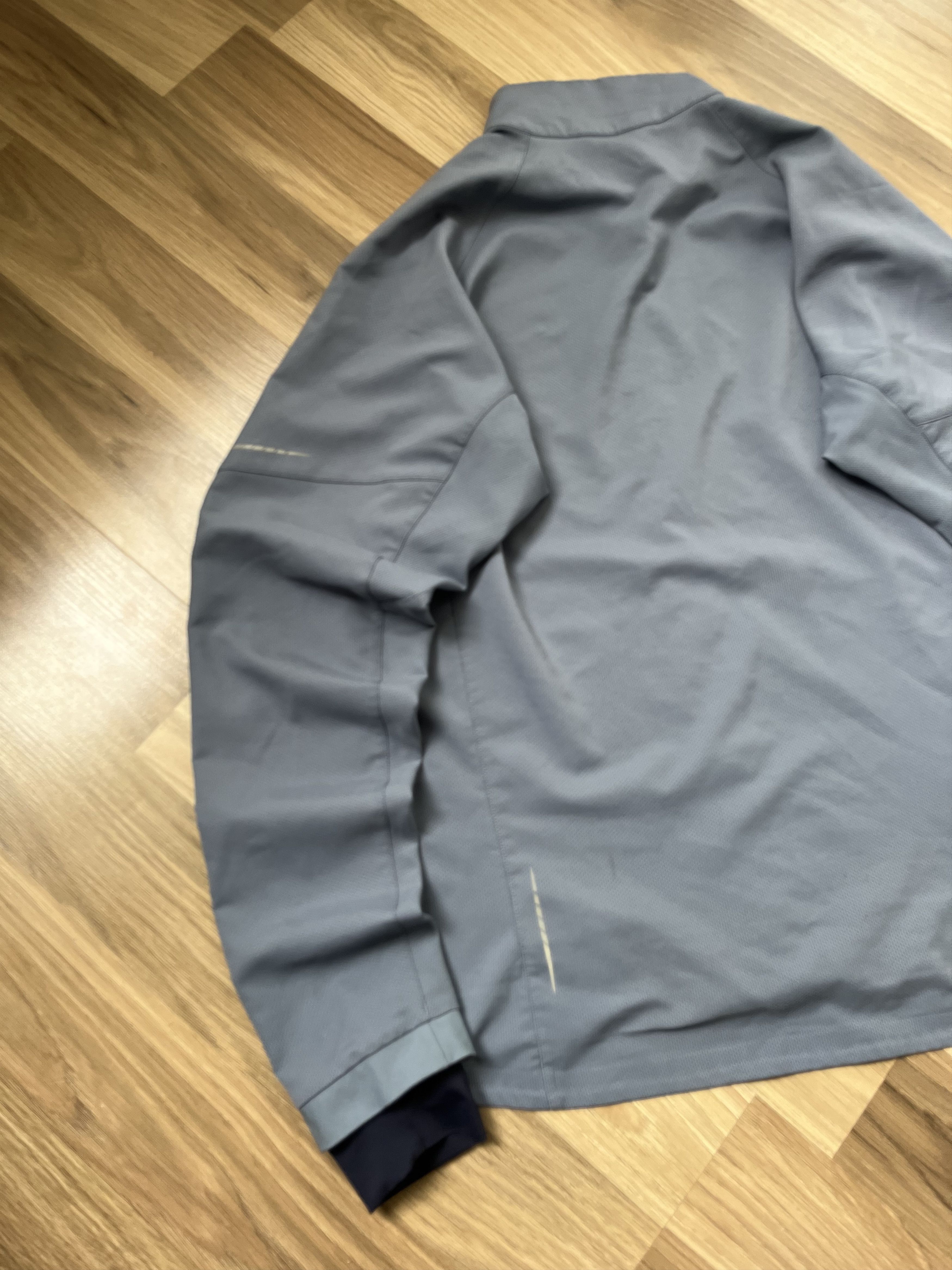 Arc'teryx Vintage Arc’teryx Light Jacket Reflective Size US M / EU 48-50 / 2 - 11 Thumbnail