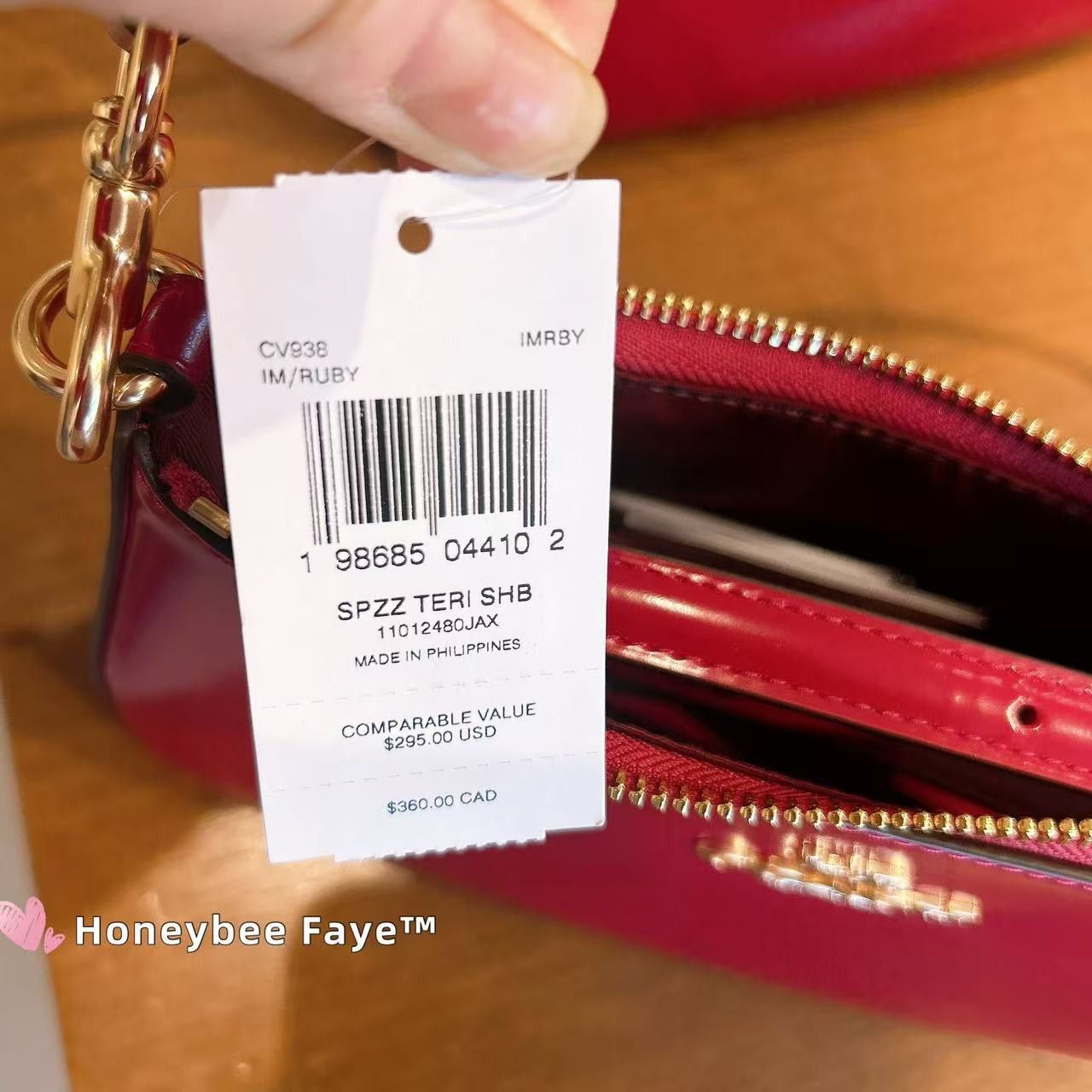 Coach NWT Coach CV938 Teri Shoulder Bag Gold/Ruby Size ONE SIZE - 5 Thumbnail
