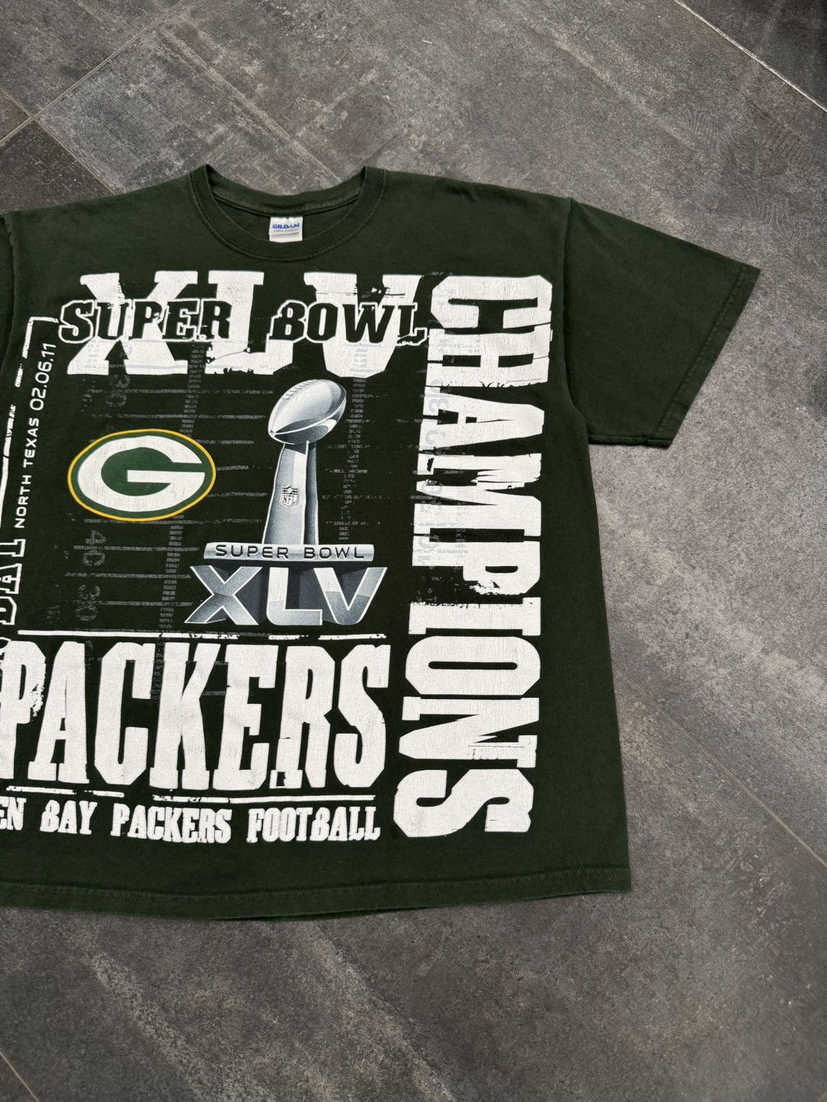 NFL Vintage Y2K NFL Green Bay Packers All Over Print T Shirt Size US XL / EU 56 / 4 - 3 Thumbnail
