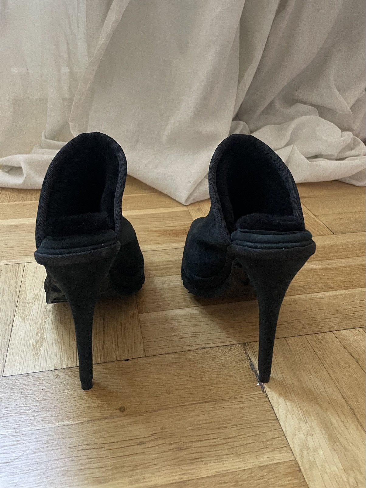Ugg × Y/Project LS1 Suede Mules Size US 7 / IT 37 - 5 Thumbnail
