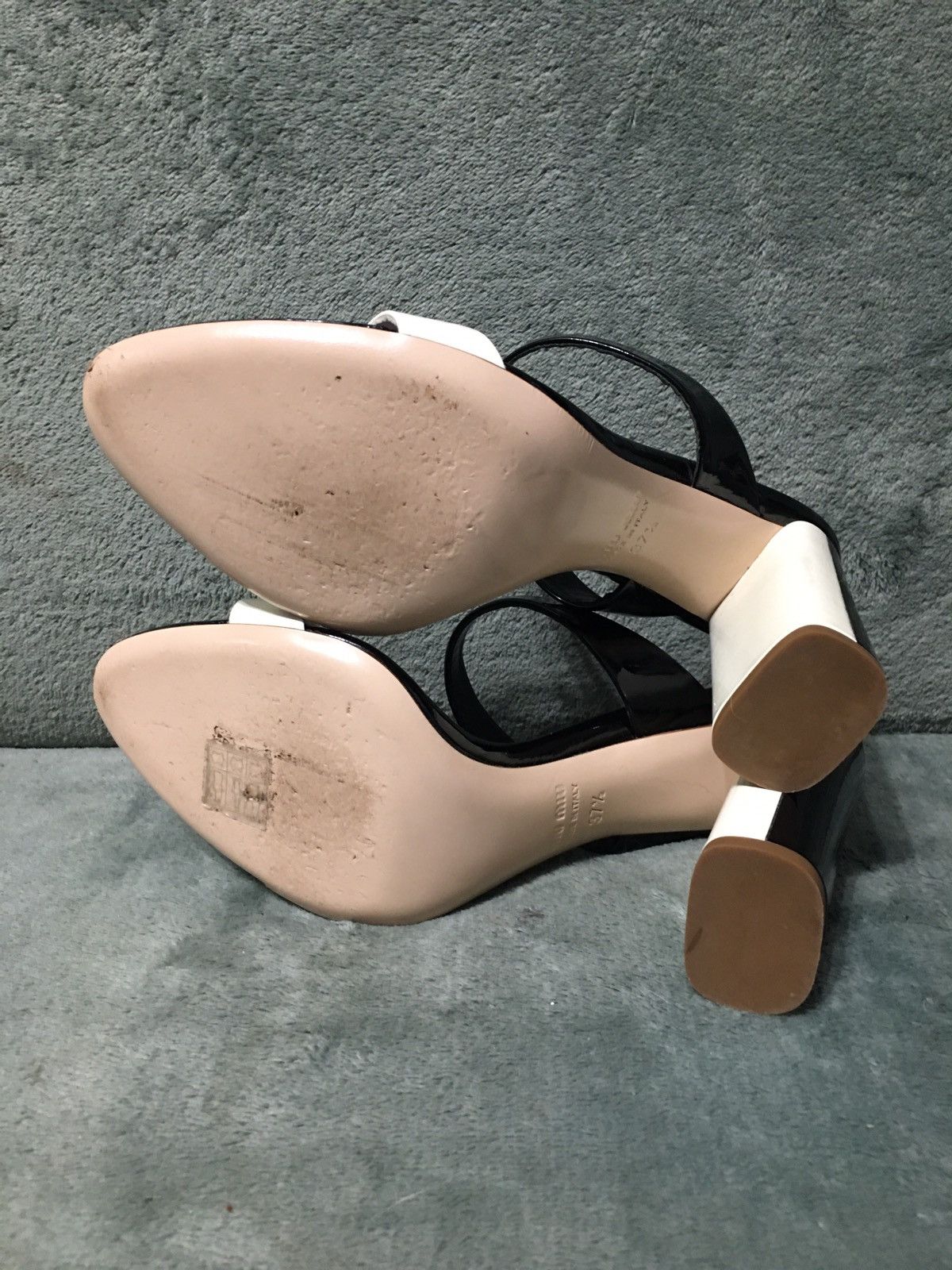 Miu Miu MIU MIU Patent Leather Double Strap Block Heel Mules EU37.5 Size US 7.5 / IT 37.5 - 11 Thumbnail