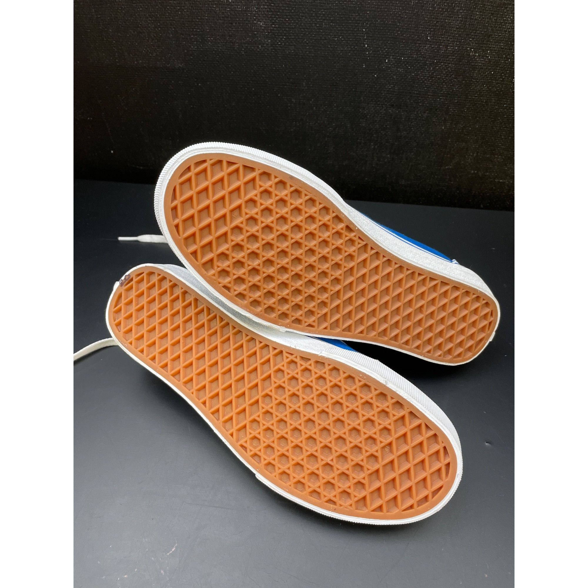 Vans Vans Unisex Blue Yellow Tropical Skater Shoes Size Wide 7.5M Size US 9 / EU 42 - 8 Thumbnail