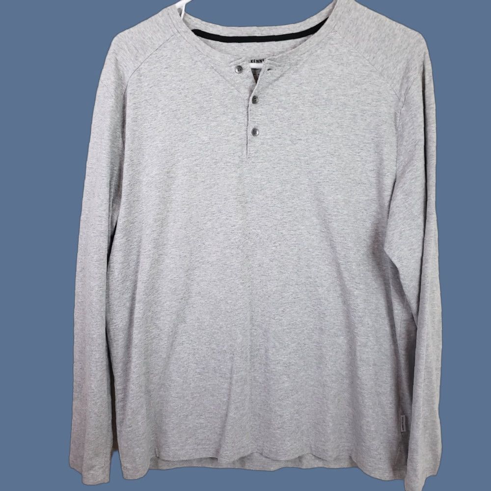 Kenneth Cole Kenneth Cole Henley LS Shirt Mens L Gray Heather Cotton Spandex 3 Button Logo Knit Lightweight Regular Fit Modern Size US L / EU 52-54 / 3 - 1 Thumbnail