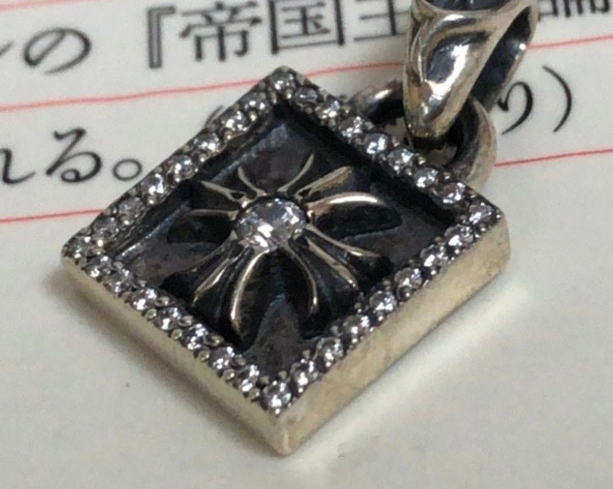 Pre-owned Chrome Hearts Framed Ch Plus Charm In Grey