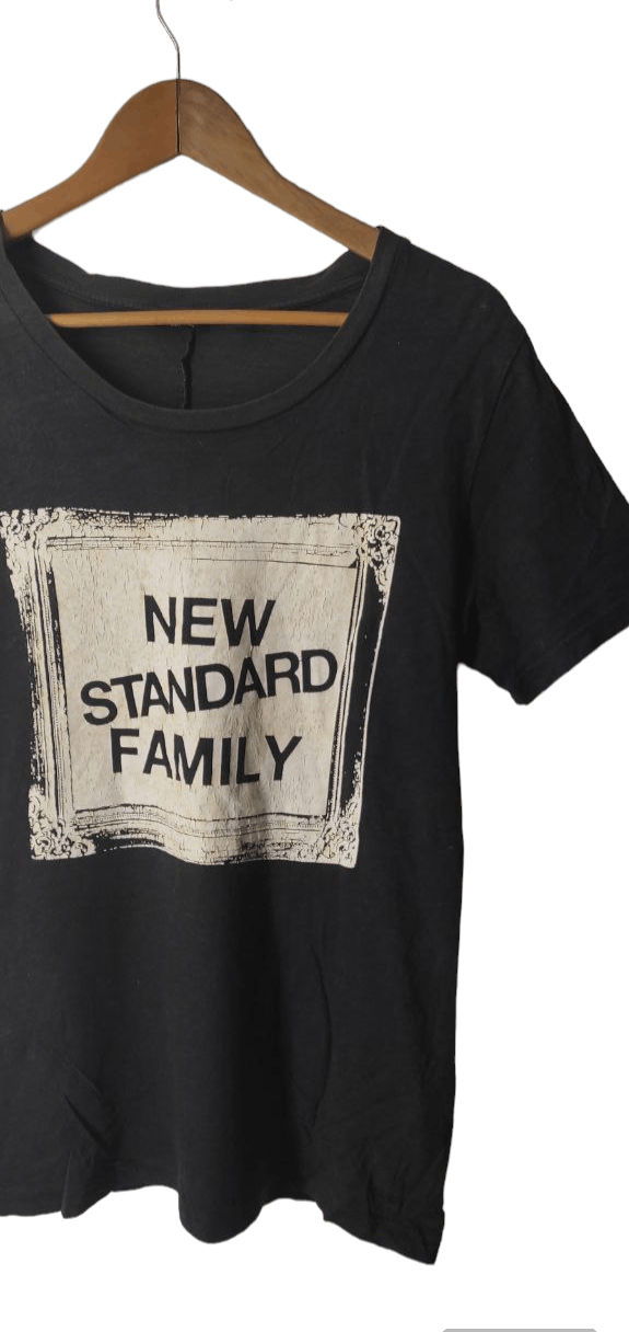Undercover UNDERCOVER NEW STANDARD FAMILY X UNIQLO TEE Size US M / EU 48-50 / 2 - 3 Thumbnail