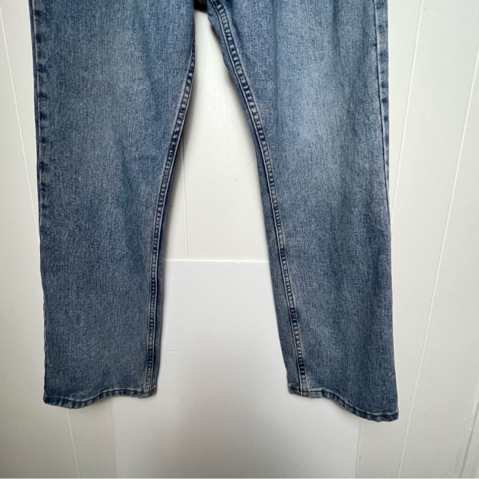 Wrangler Wrangler Distressed Medium Wash Straight Leg 5 Pockets Jeans Size US 34 / EU 50 - 9 Thumbnail