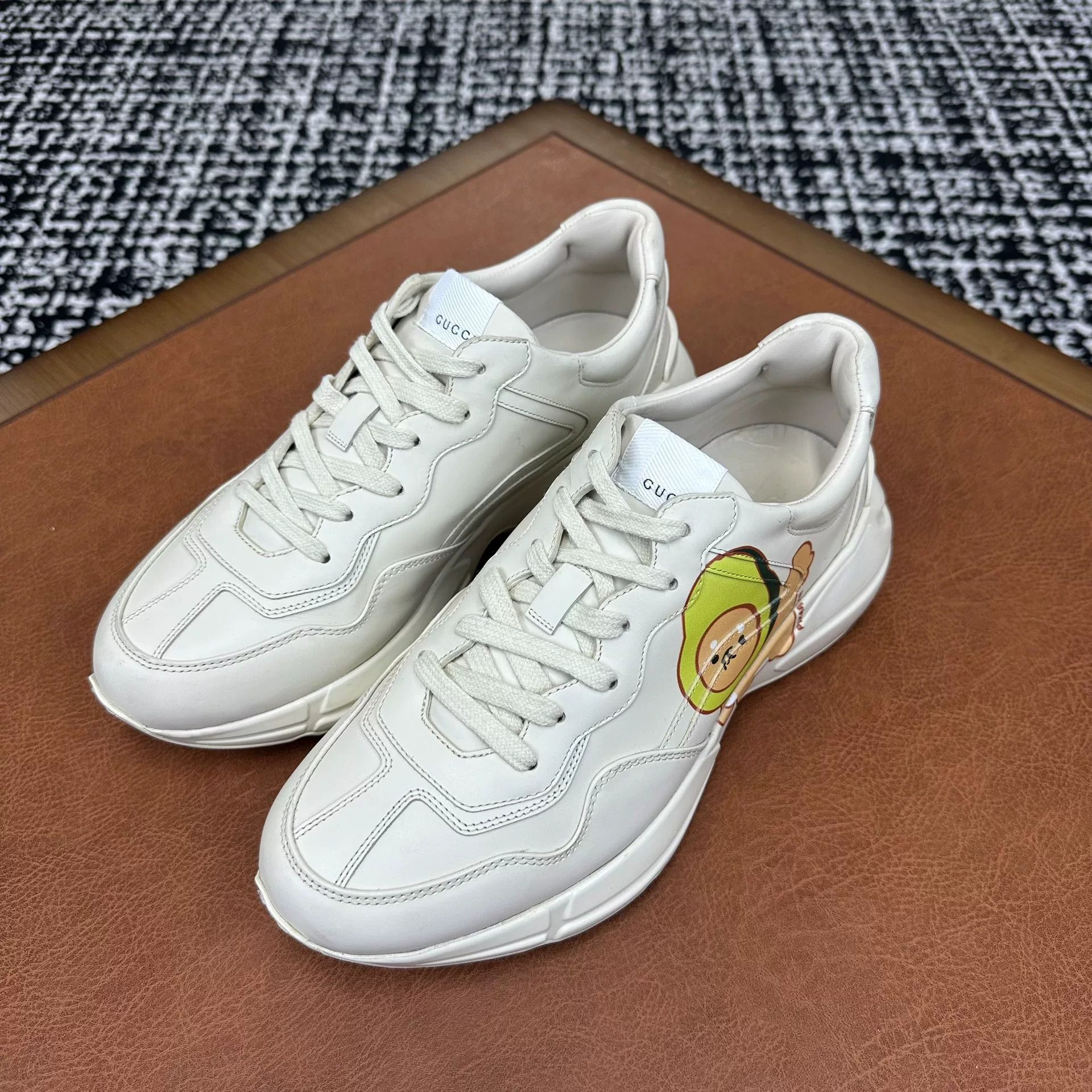 Gucci Gucci Collab White Lowtop Sneakers 9 Men Size US 9 / EU 42 - 1 Thumbnail