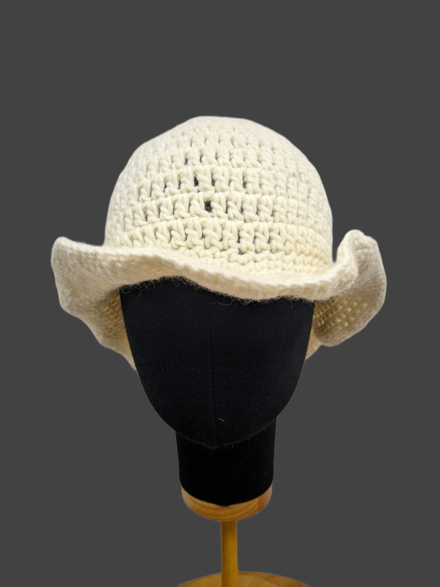 Other Bettina Knitted Hats Flowers Design Size ONE SIZE - 2 Thumbnail
