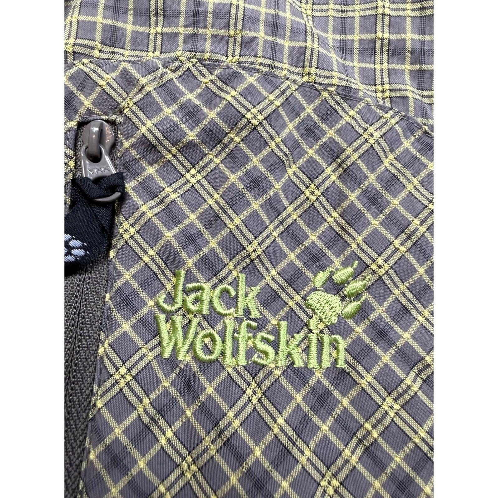 Jack Wolfskin Jack Wolfskin Button up shirt long sleeve outdoor hiking womens XL Green Shirt Womens XL Green Size XL / US 12-14 / IT 48-50 - 5 Thumbnail