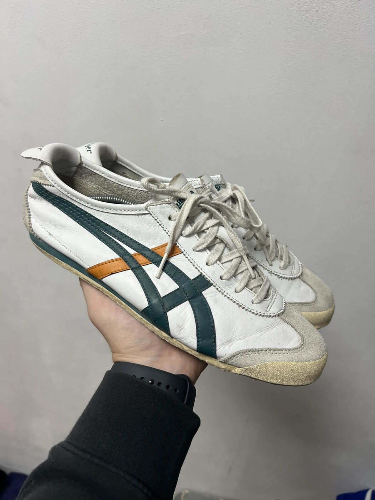 Asics Asics Tiger Onitsuka Sneakers Vintage Y2k Size US 10 / EU 43 - 1 Thumbnail
