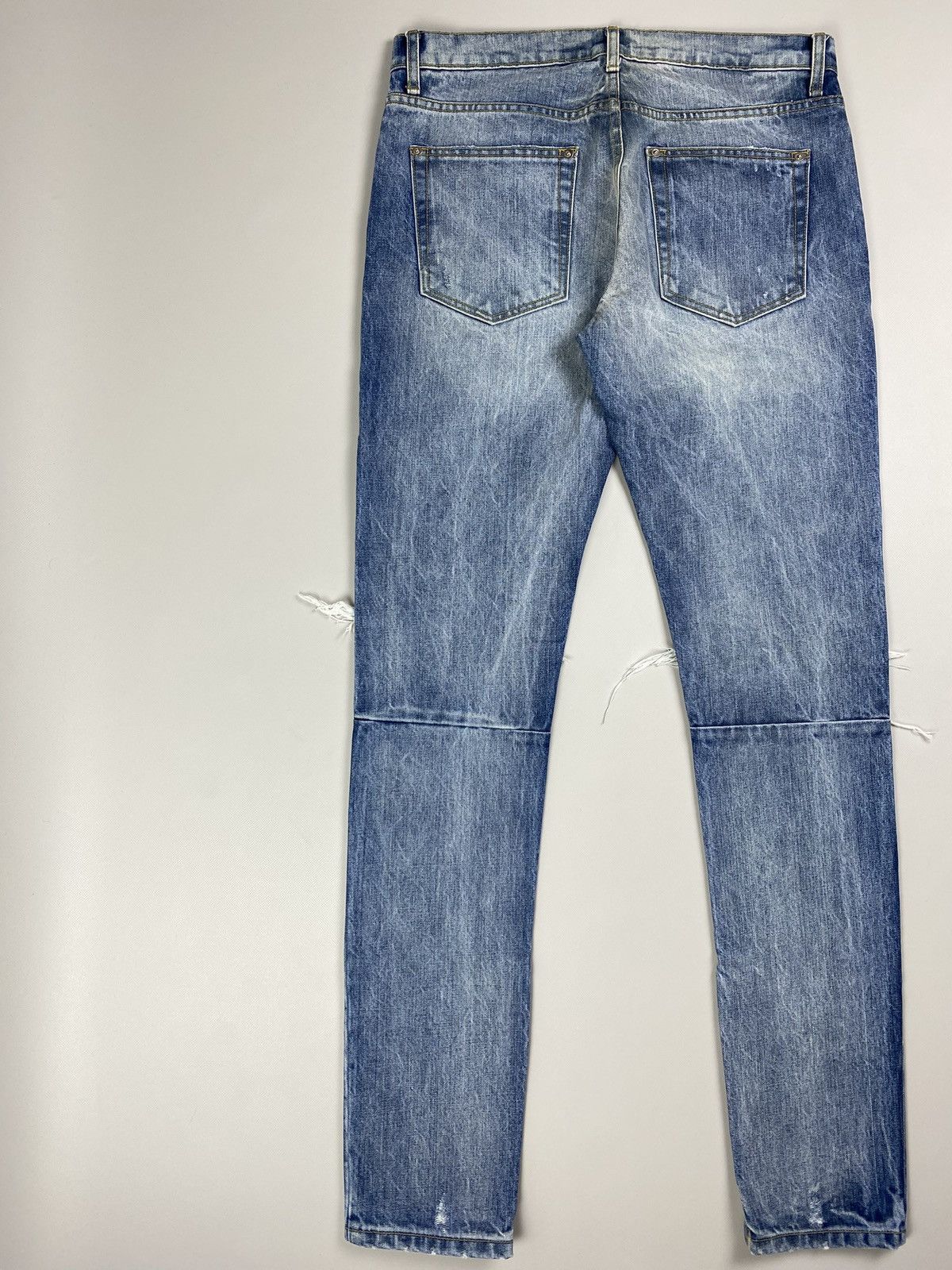 Mintcrew Mintcrew men’s distressed denim skinny jeans size 33 Size US 33 - 16 Thumbnail