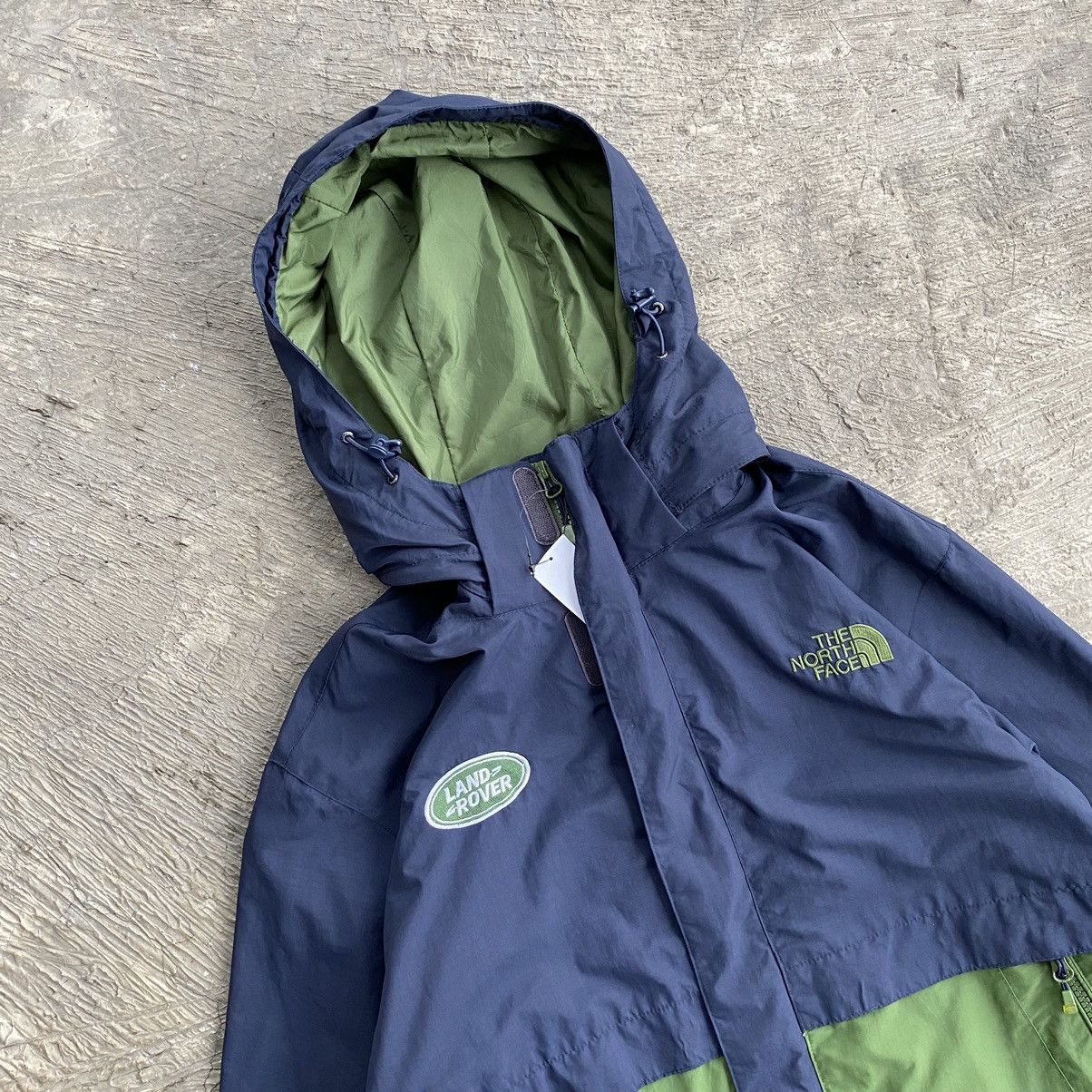 The North Face 🪲The North Face X Landrover Size US L / EU 52-54 / 3 - 2 Thumbnail