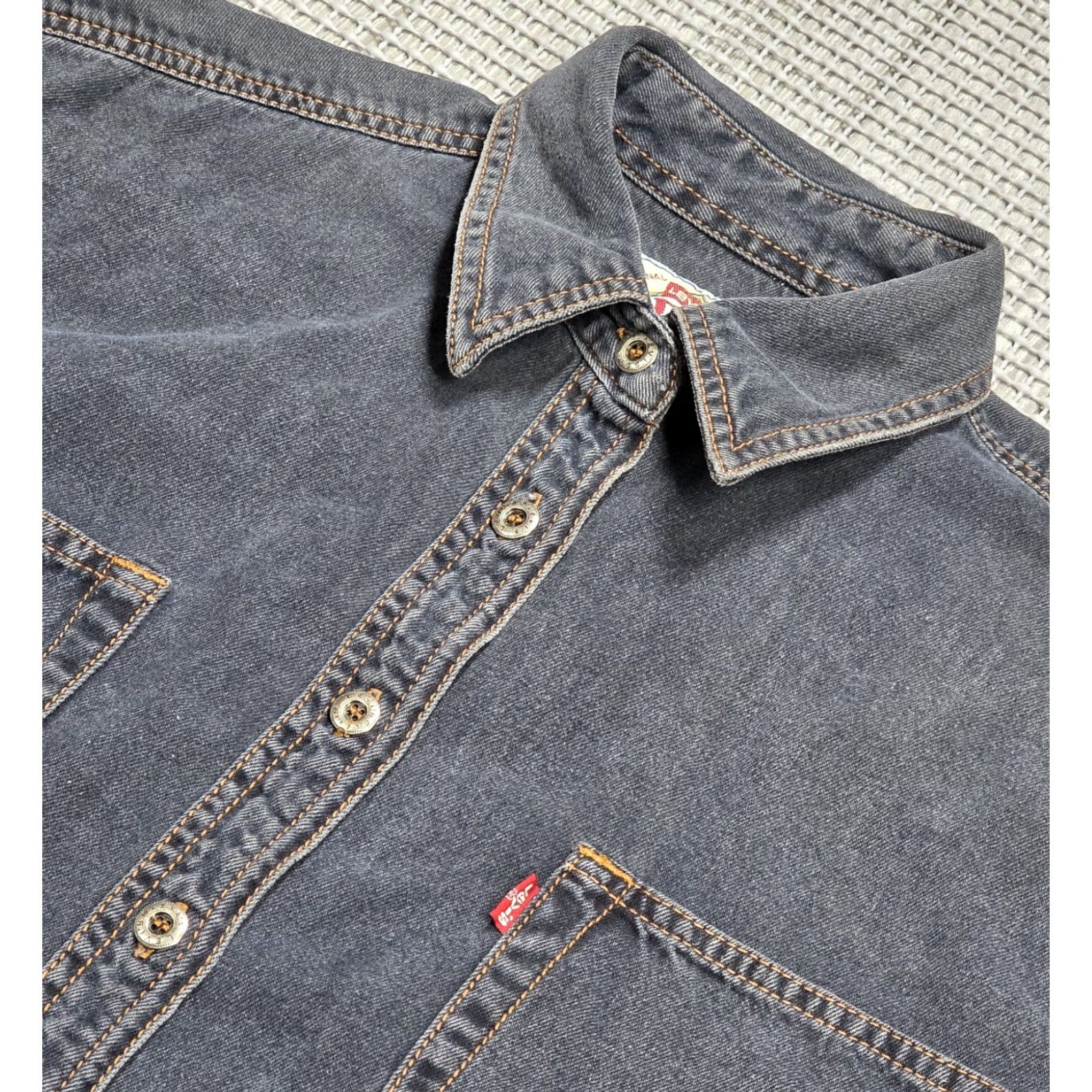 Levi's VINTAGE Levi's Denim Button-Up Shirt Womens M Gray 90s Western Casual Pockets Front Embroidered Button Down Shirt Womens Size L / US 10 / IT 46 - 4 Thumbnail