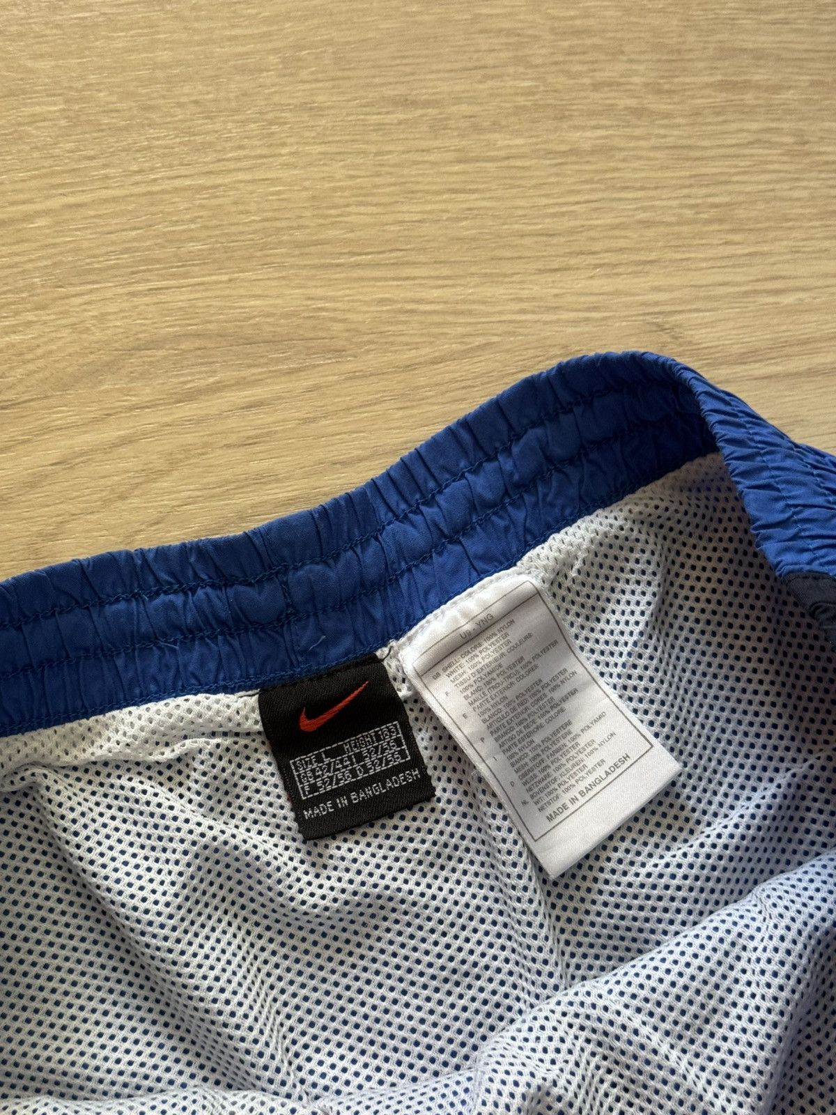 Vintage Vintage 00’s Nike Swim Nylon Shorts Size US 34 / EU 50 - 4 Thumbnail