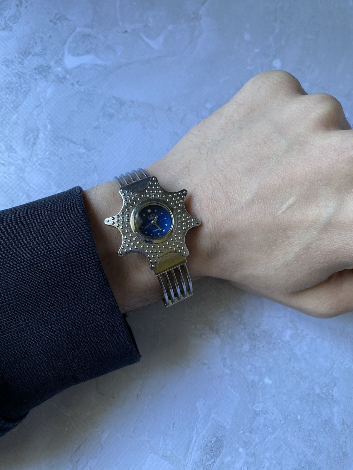 Japanese Brand × Jewelry × Vintage Futuristic Bracelet Watch with Blue Dia Size ONE SIZE - 2 Thumbnail