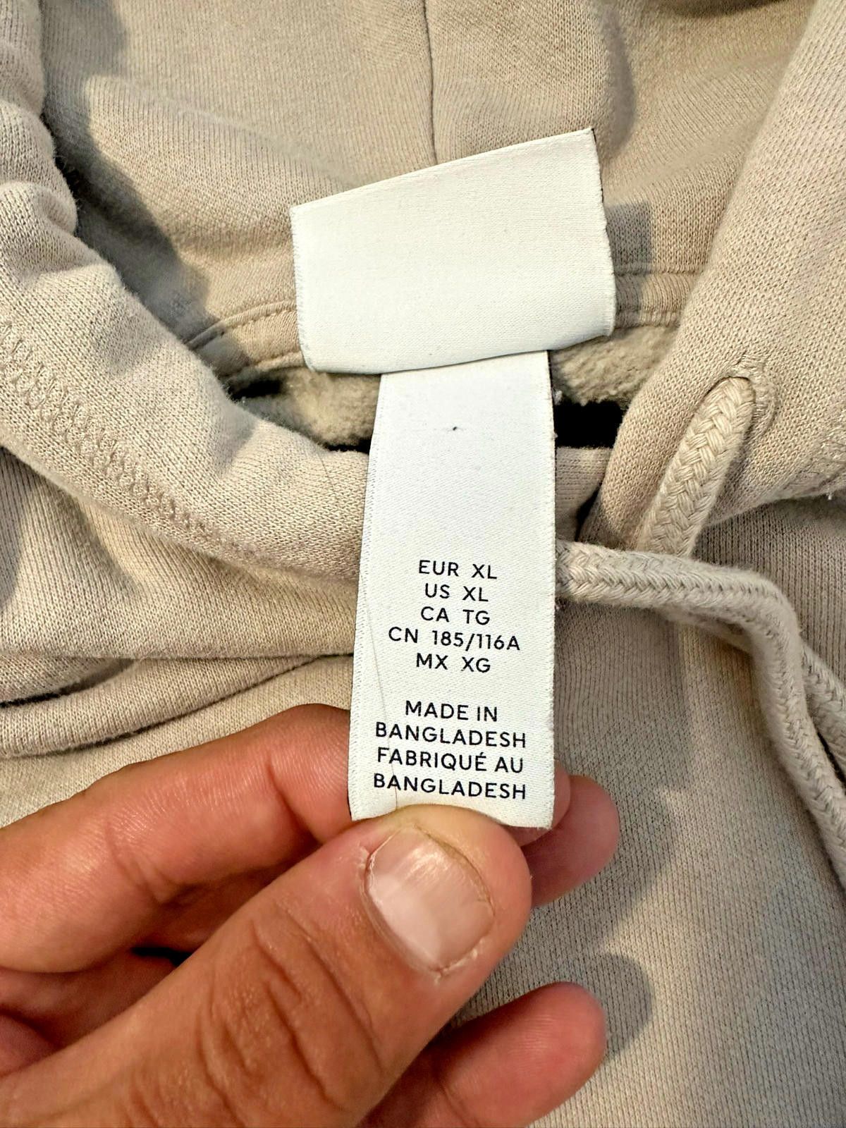 H&M H&M Men's Small No.3 Essentials Pullover Hoodie beige Size US XL / EU 56 / 4 - 5 Thumbnail