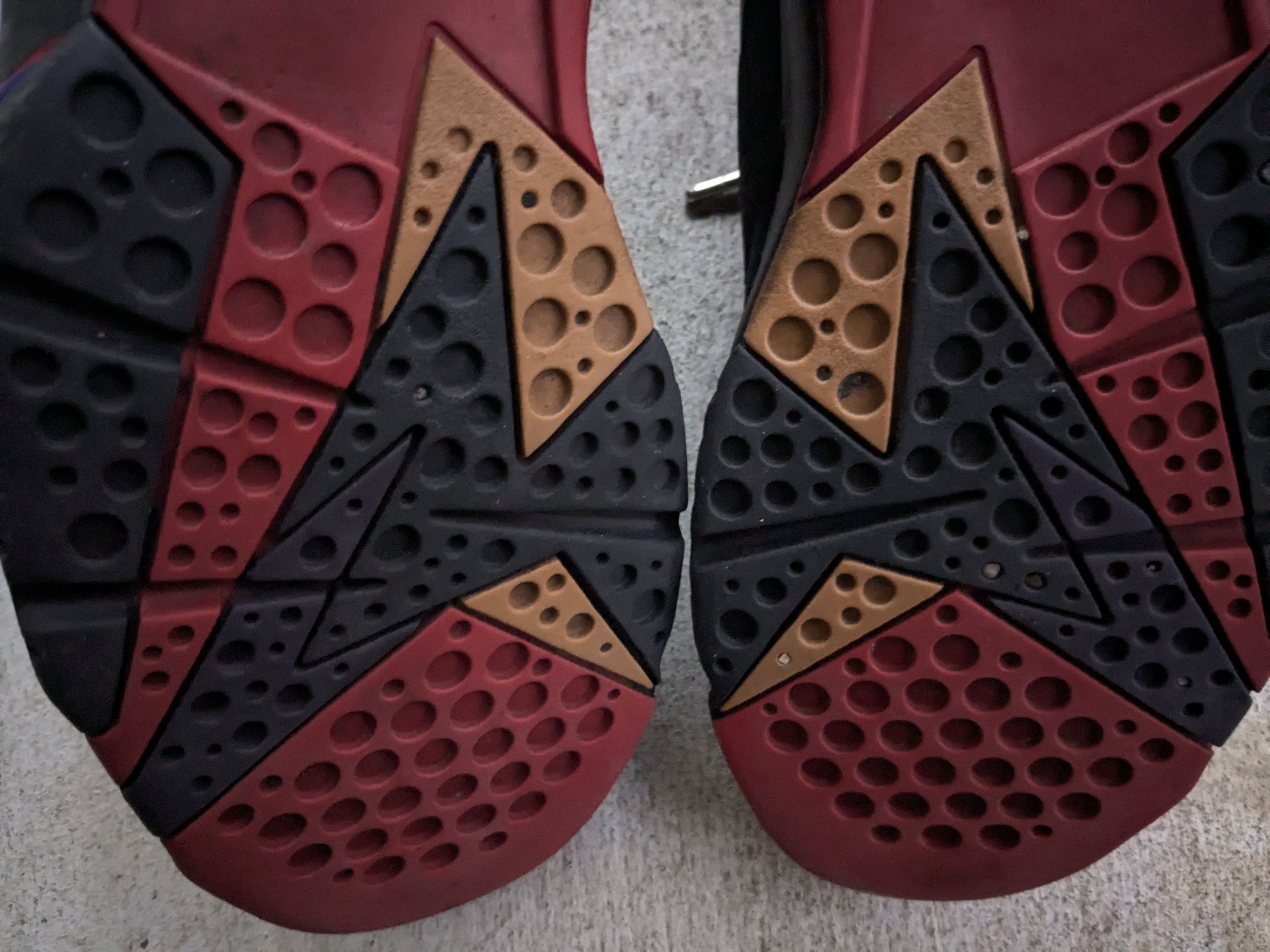 Jordan Brand 2002 Nike Air Jordan Retro 7 VII Raptors 304775-006 12 Size US 12 / EU 45 - 18 Thumbnail