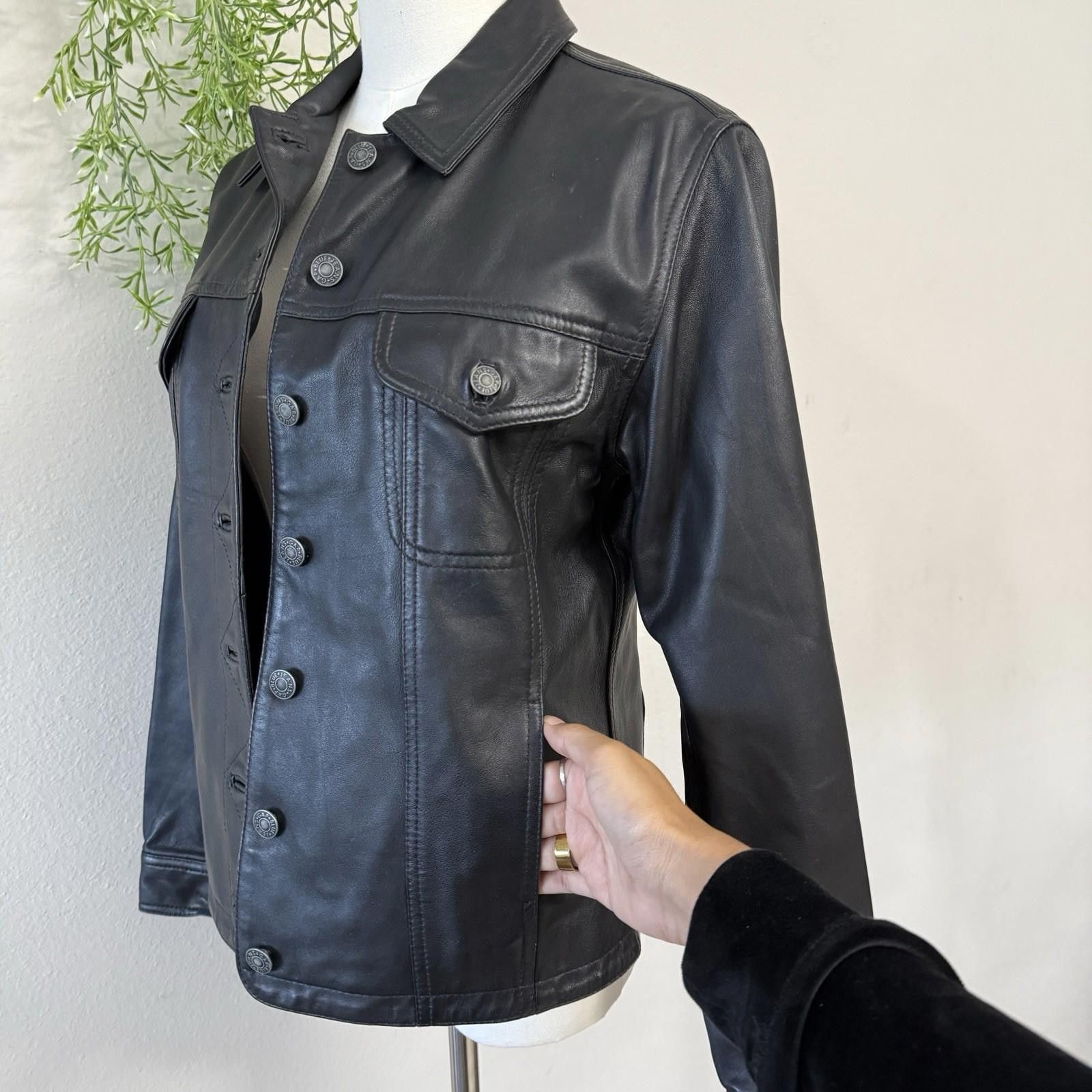 Gap Gap Large Black Leather Jacket Vintage, Button-Up, 4-Pocket Size S / US 4 / IT 40 - 5 Thumbnail