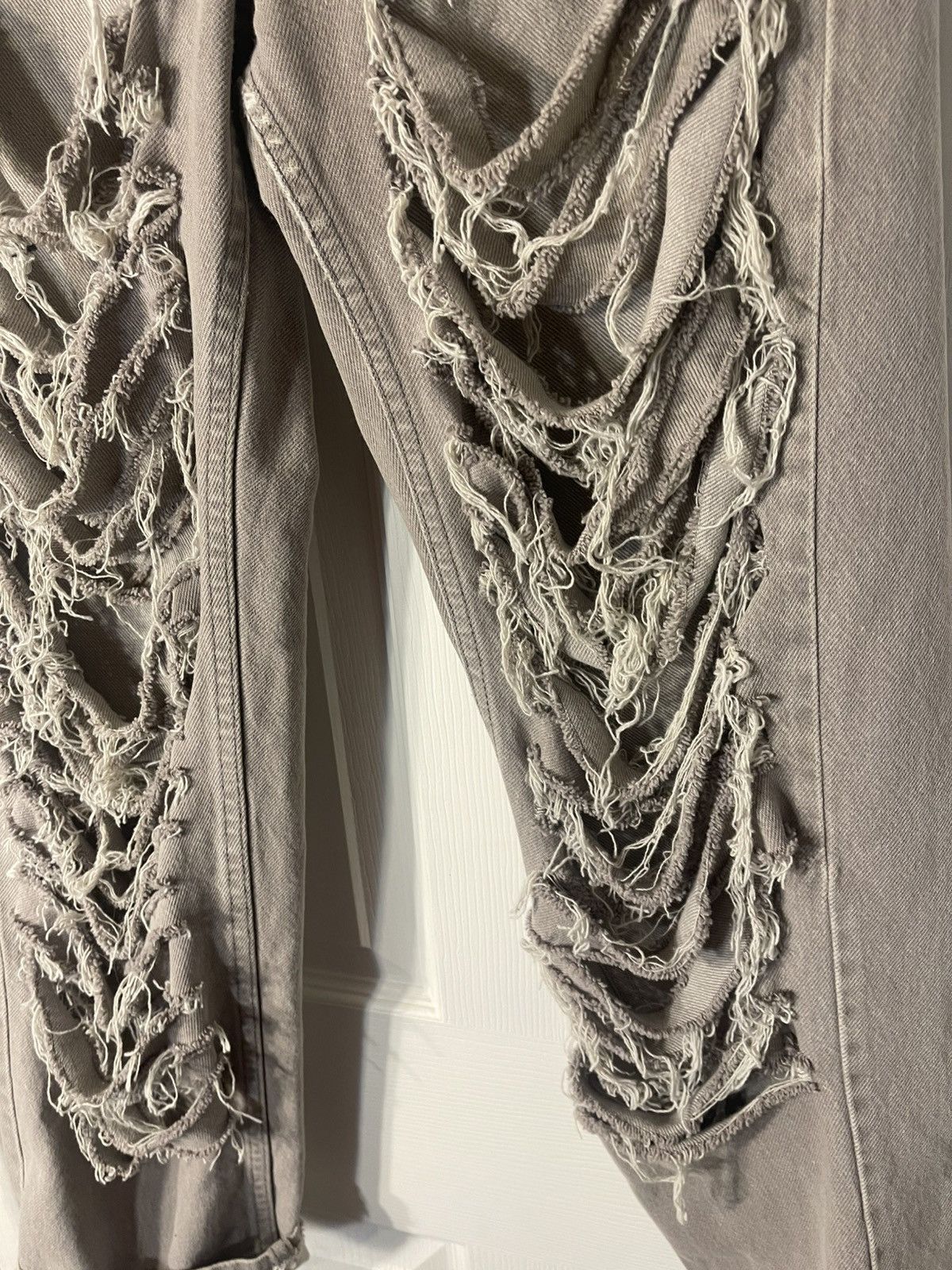 Levi's Levi’s 550 Distressed Jeans Beige W34 L32 Size US 34 / EU 50 - 4 Thumbnail