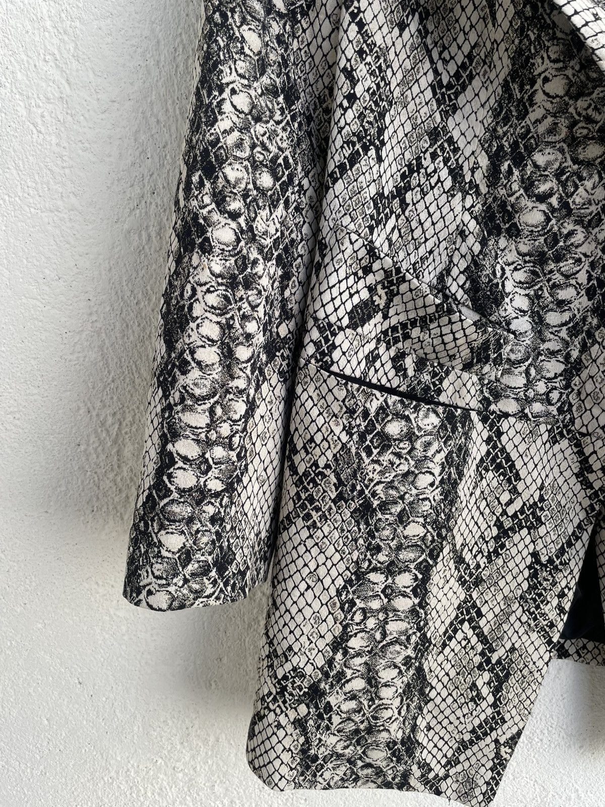 Tornado Mart 90s Vintage Snakeskin Print Tailored Blazer Ifsix LGB Y’s Size 42R - 5 Thumbnail