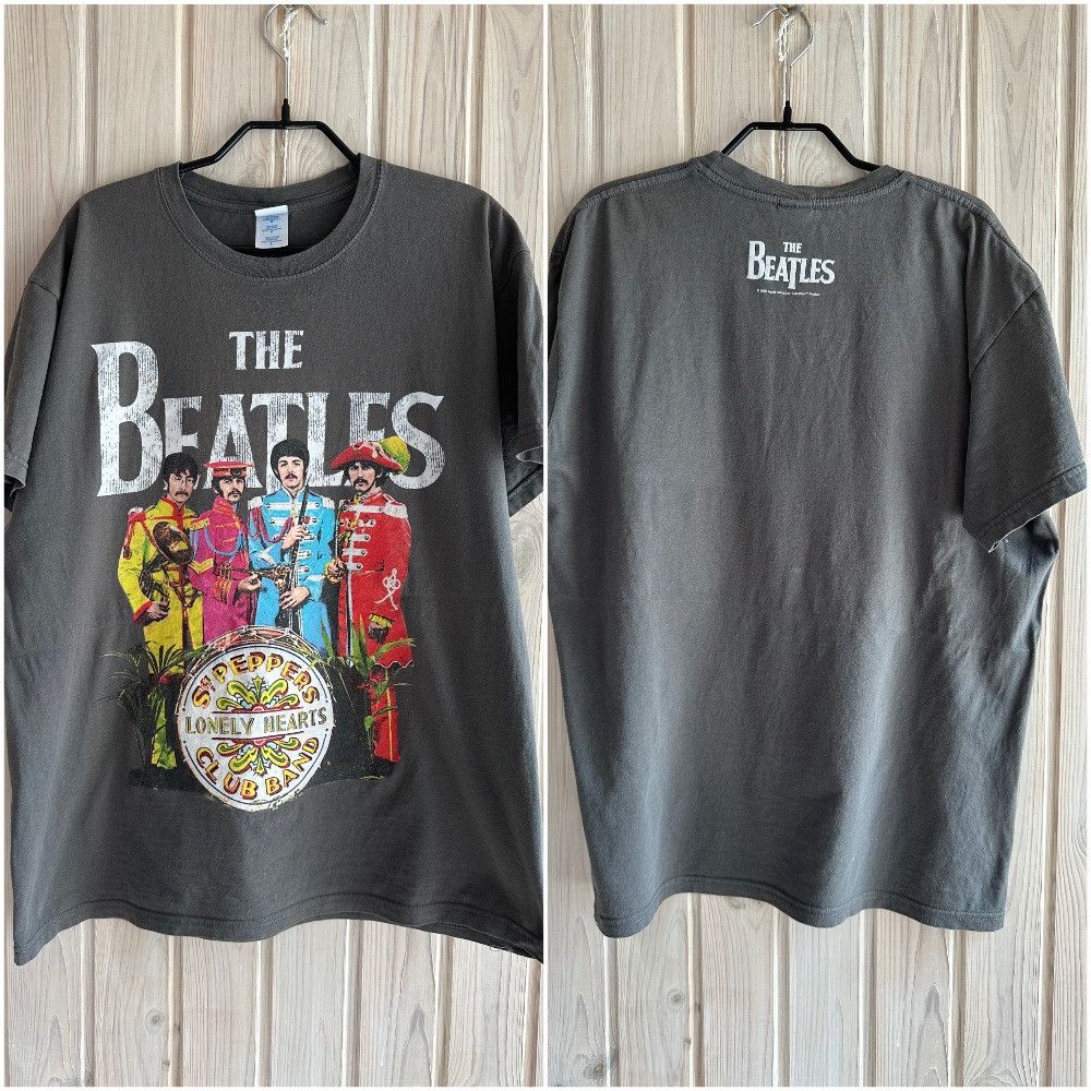 Band Tees The Beatles Sgt. Pepper's Lonely Hearts Club Band tee Size US L / EU 52-54 / 3 - 1 Thumbnail