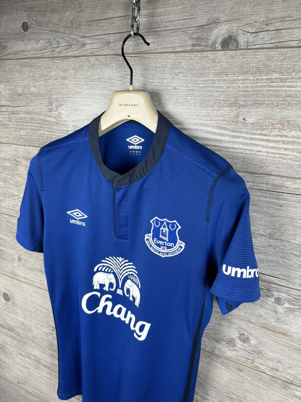 Umbro VINTAGE UMBRO EVERTON SOCCER JERSEY SIZE S Size US S / EU 44-46 / 1 - 3 Thumbnail