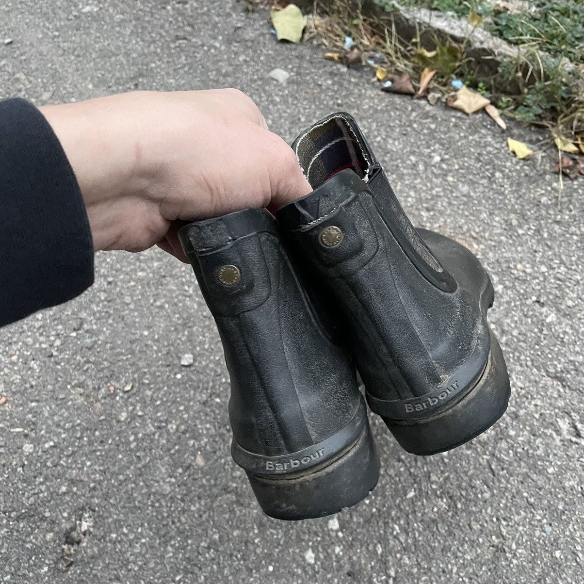 Barbour Women’s Barbour Wilton Chelsea Wellington Black Boots shoes Size US 7.5 / IT 37.5 - 5 Thumbnail