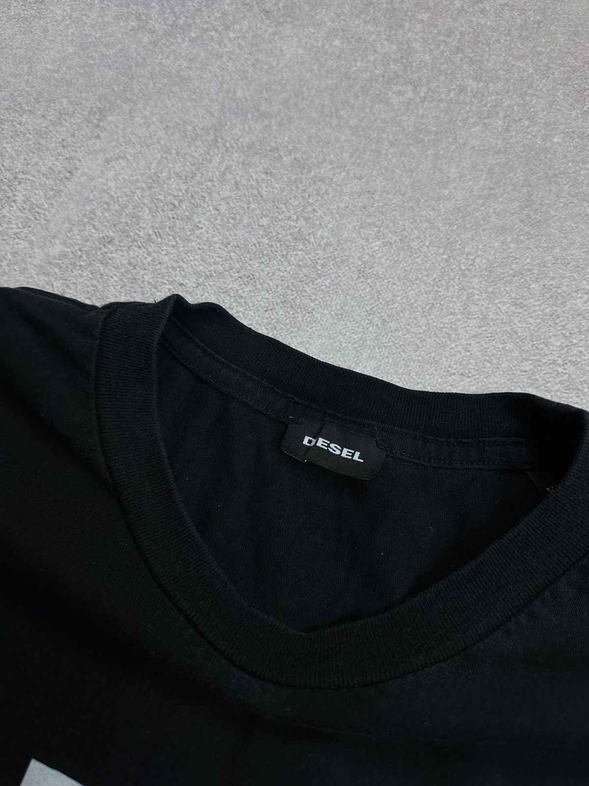 Diesel Vintage Diesel Y2K Hype Big Logo T-shirt XL Size US XL / EU 56 / 4 - 3 Thumbnail