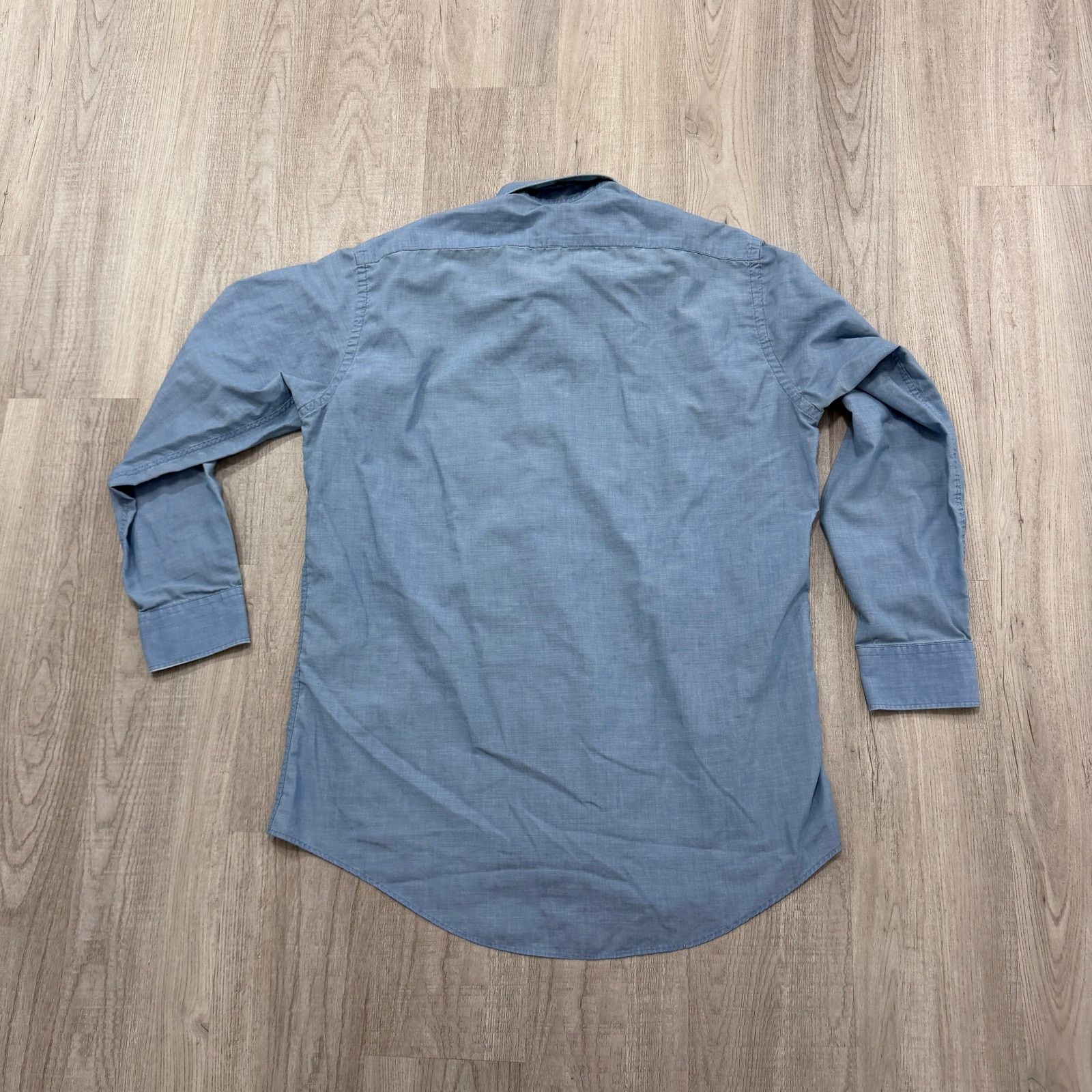 Vintage Vintage Members Only Chambray Button Shirt 16 Large Blue 70s Size US L / EU 52-54 / 3 - 11 Thumbnail