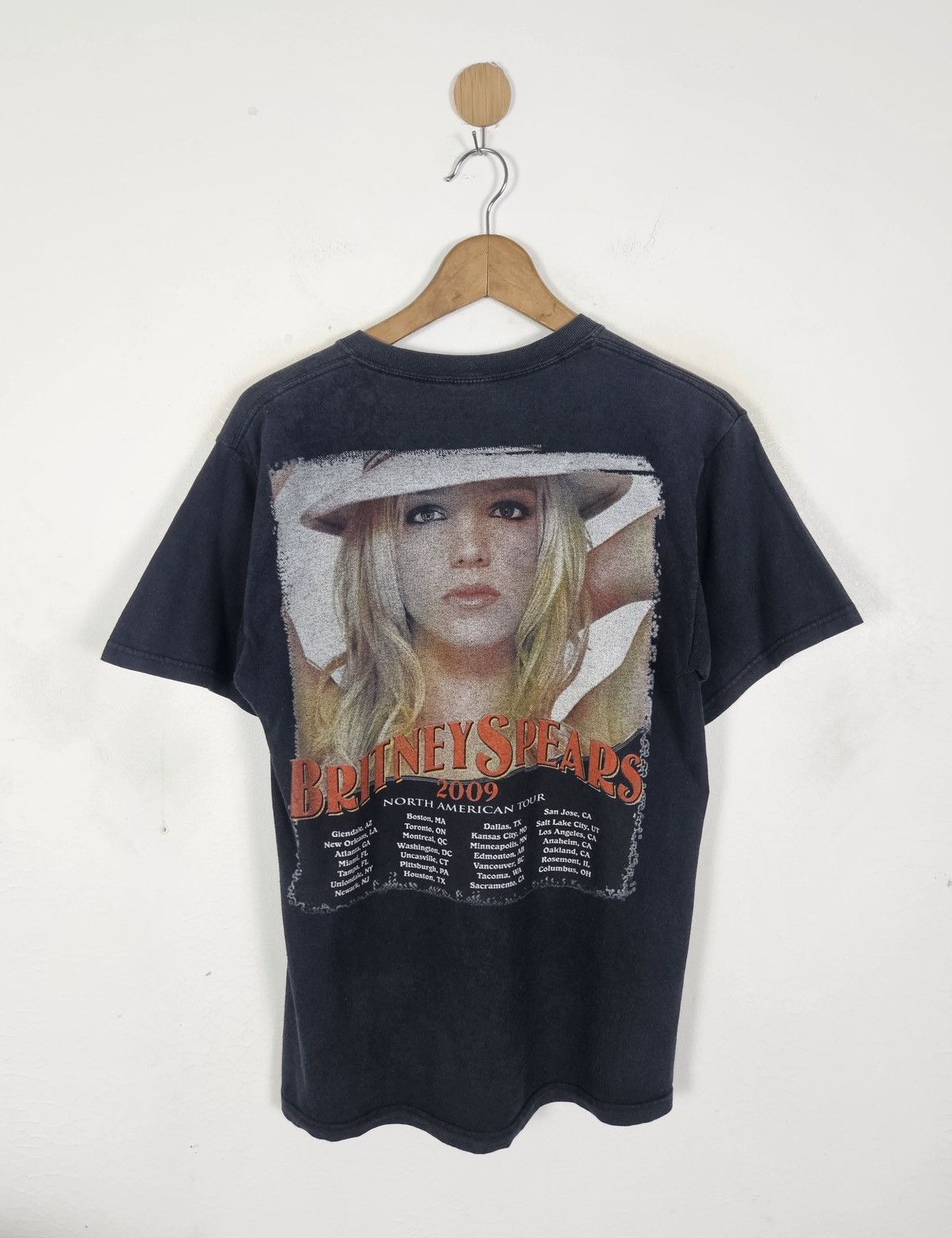 Rap Tees Vintage Britney Spears 2009 North American Circus tour shirt Size US M / EU 48-50 / 2 - 2 Thumbnail