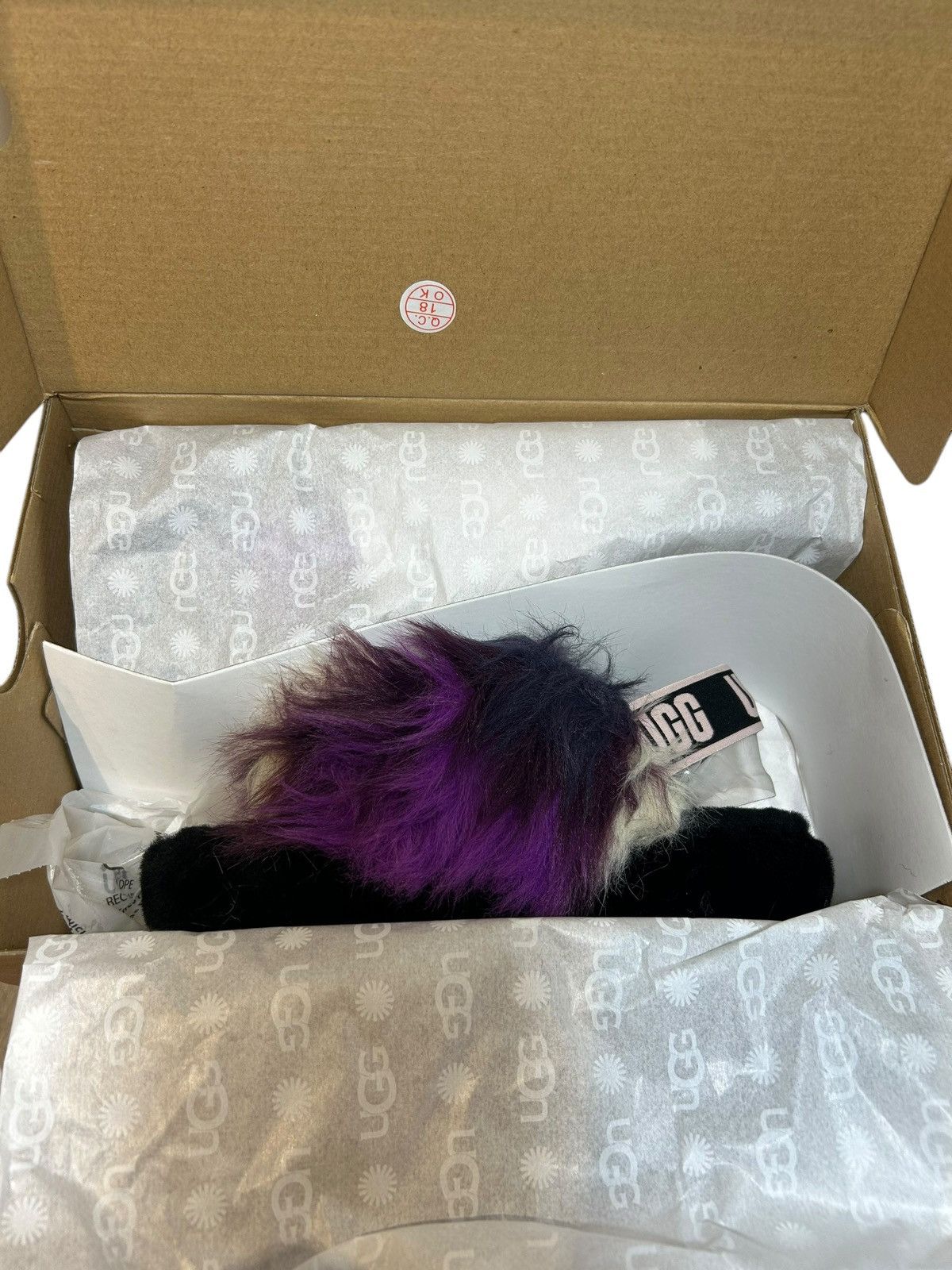 Ugg UGG Fluff Yeah Slide Tie Dye Magnolia (W) Size US 9 / IT 39 - 4 Thumbnail