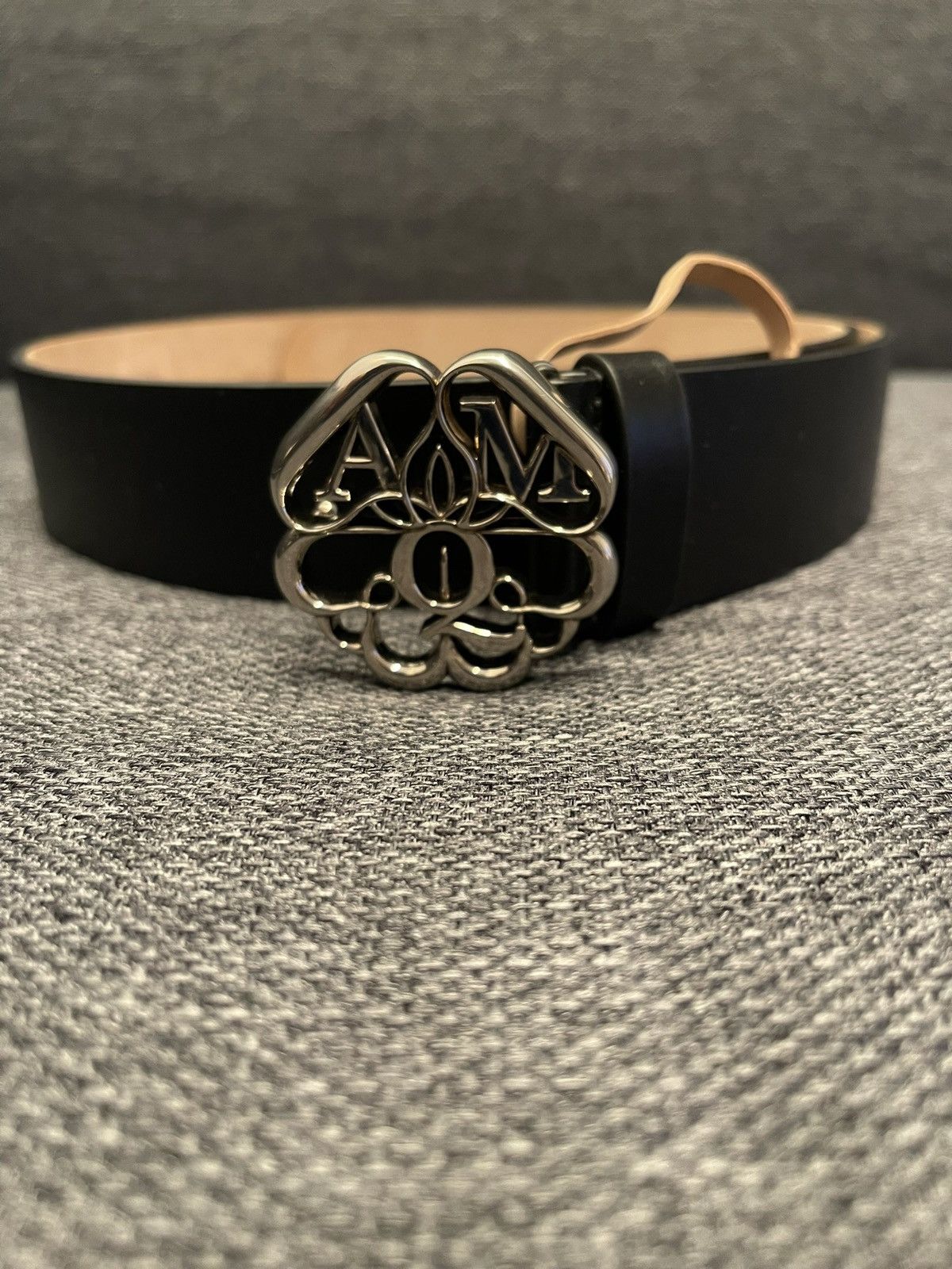 image of Alexander Mcqueen Belt in Black, Women's