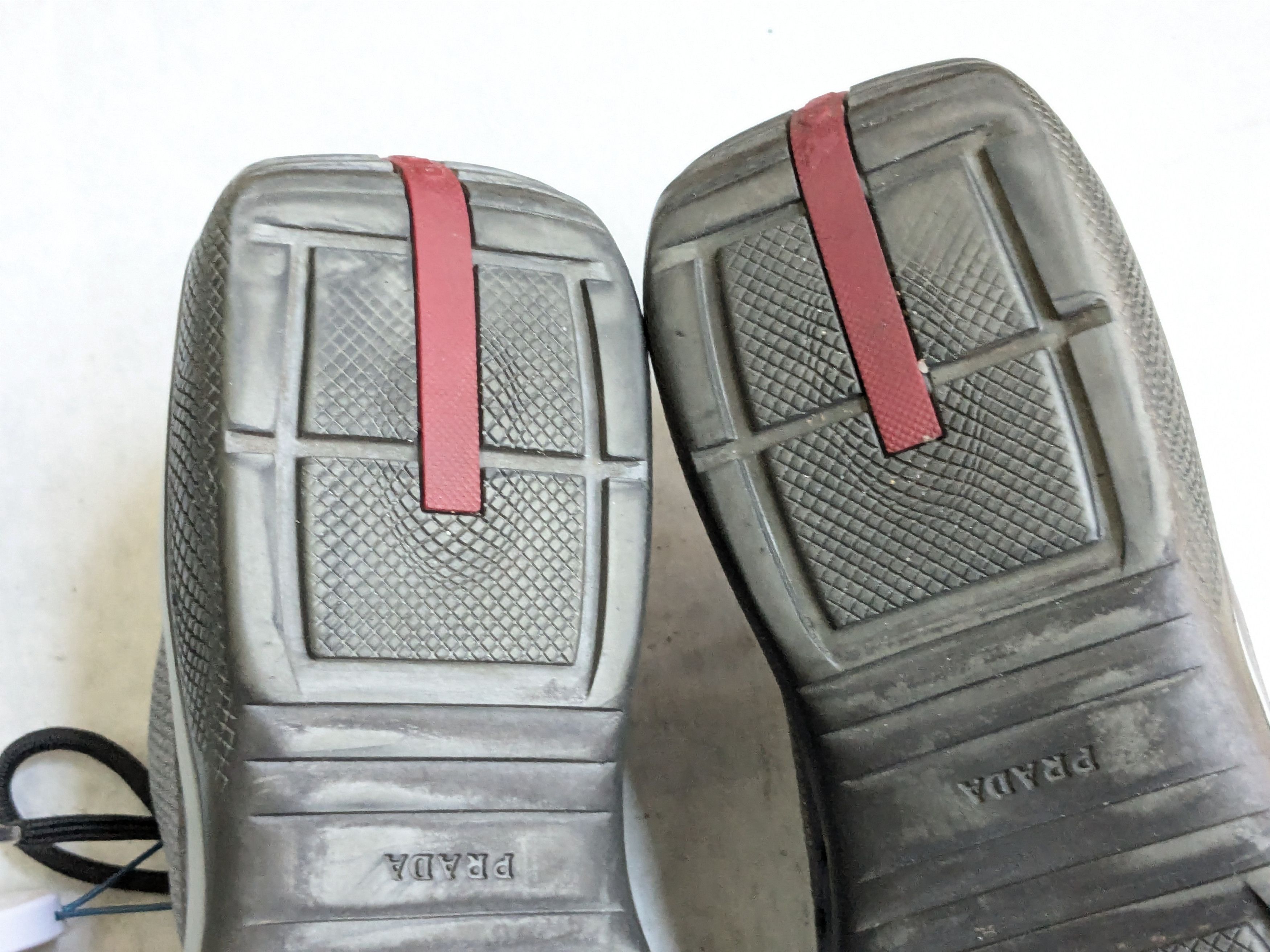 Prada Prada America's Cup Sneakers Silver 9 Low Tops Size US 9 / EU 42 - 19 Thumbnail