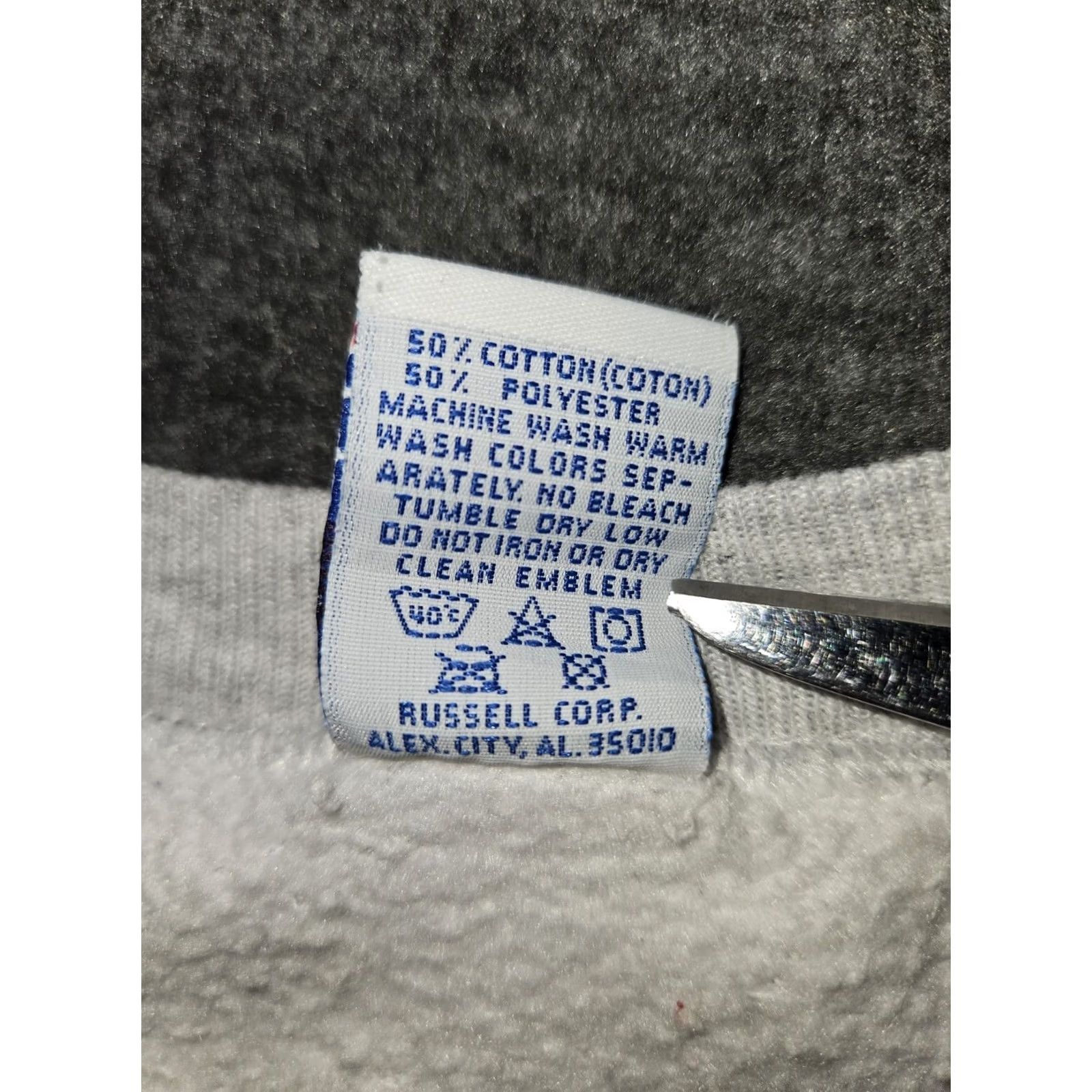 Russell Athletic VINTAGE Russell Athletic Sweatshirt Unisex Large Gray 90s USA Men's Pullover Crew Neck Long Sleeve Cotton Polyester Machine Washable{" "} Size US L / EU 52-54 / 3 - 7 Thumbnail