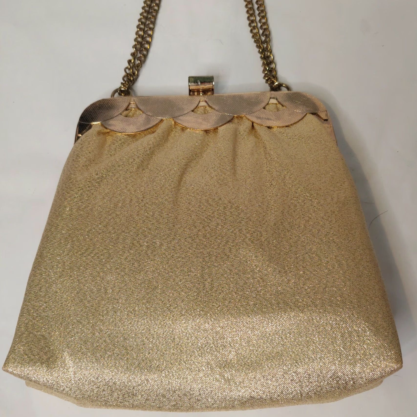 Vintage VINTAGE Gold Purse Eveningwear Clutch Handbag Formal Chain 7"x8" Women Purse, Gold, Polyester, Unbranded, Scalloped Edges Size ONE SIZE - 3 Thumbnail