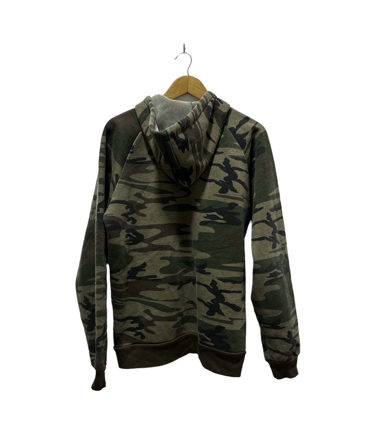 Carhartt Vintage Carhartt Camouflage Sweater Small Logo Design Size US L / EU 52-54 / 3 - 2 Thumbnail