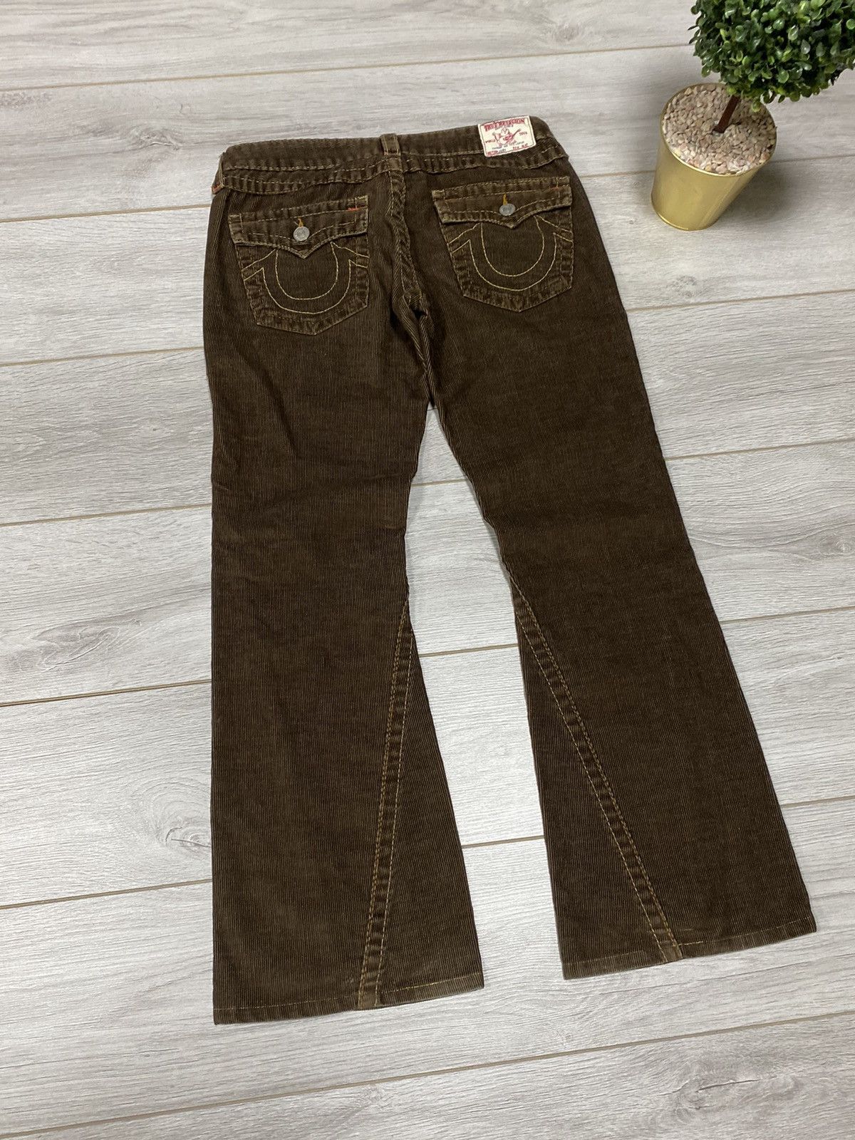 True Religion True Religion RARE corduroy vintage USA stitched flare jeans Size 30" / US 8 / IT 44 - 9 Thumbnail
