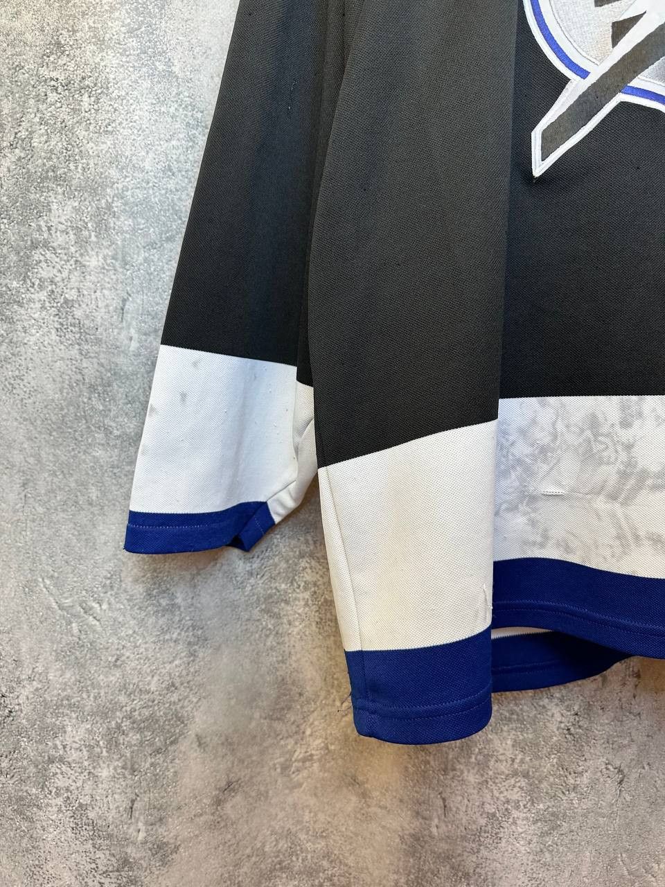 Ccm Vintage CCM NHL Tampa Bay Lightning Jersey Made in Canada Size US XL / EU 56 / 4 - 7 Thumbnail